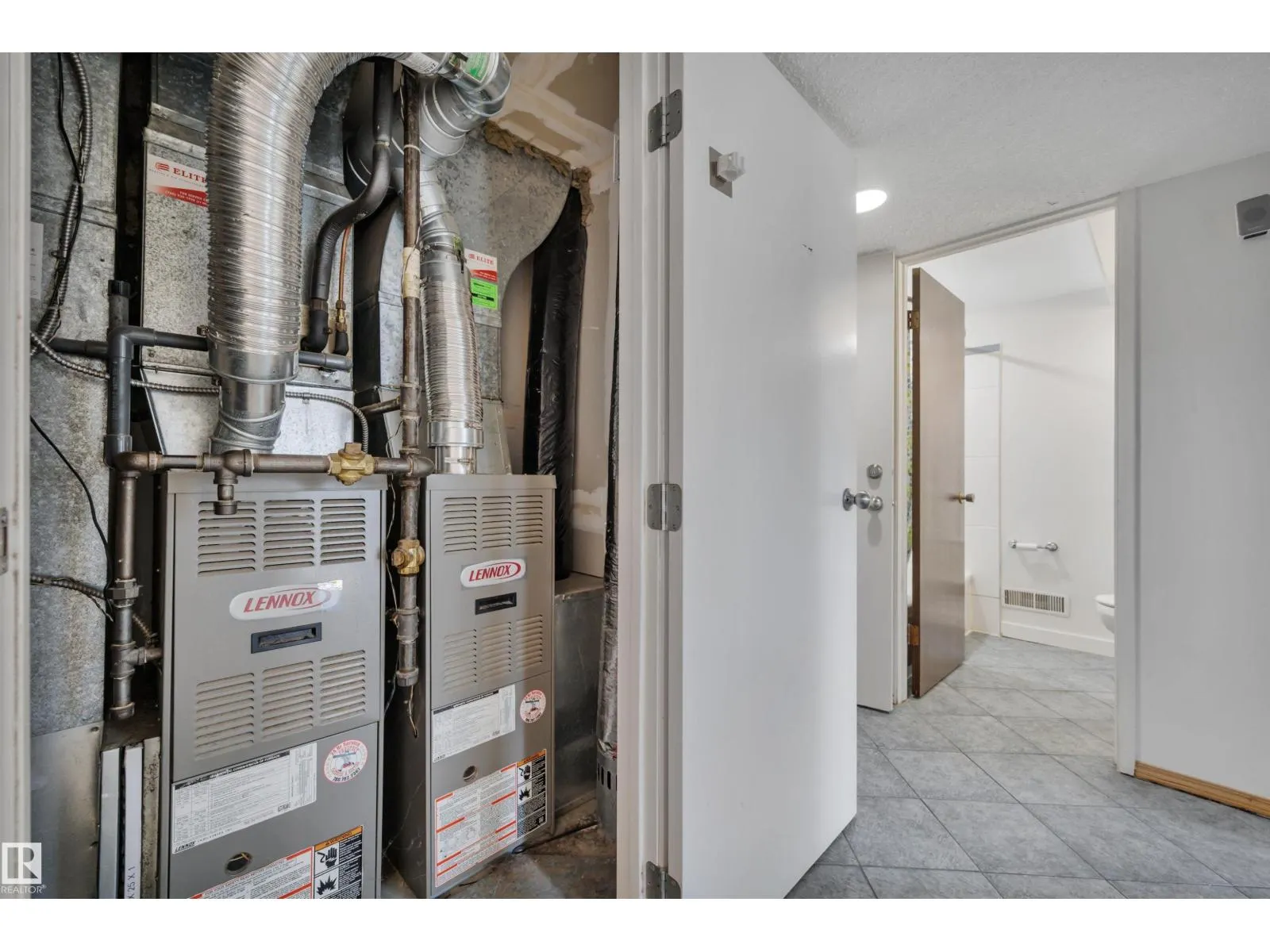 15020 83 ST NW
