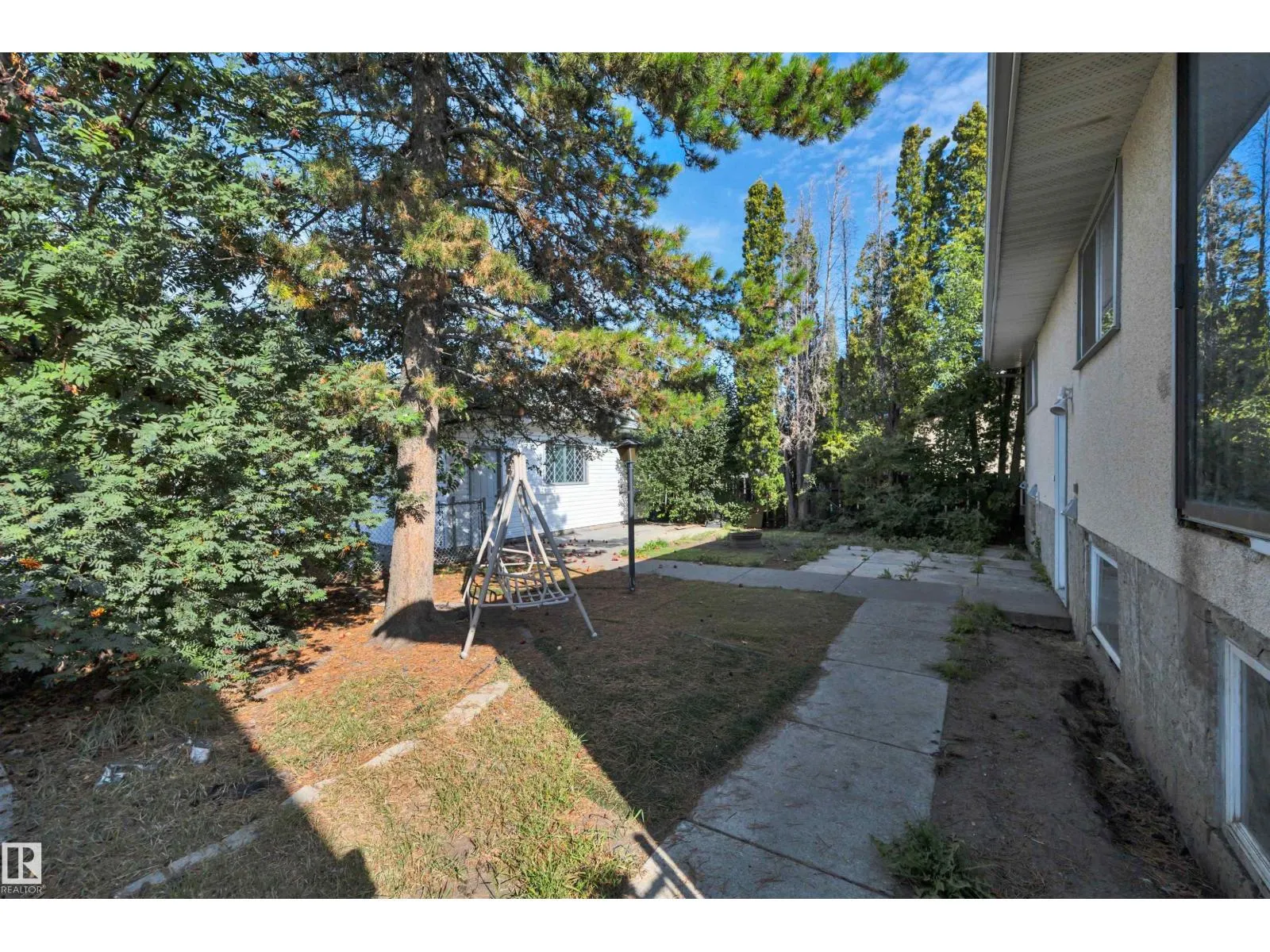 15020 83 ST NW