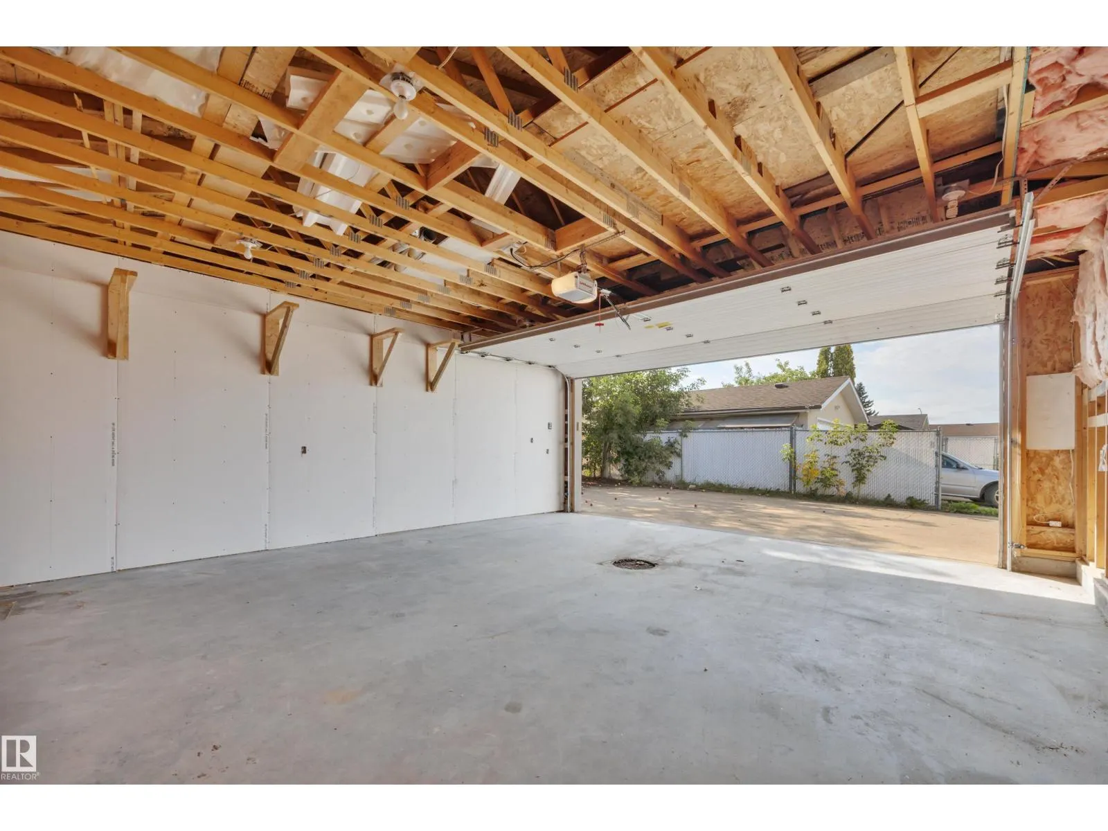 15020 83 ST NW