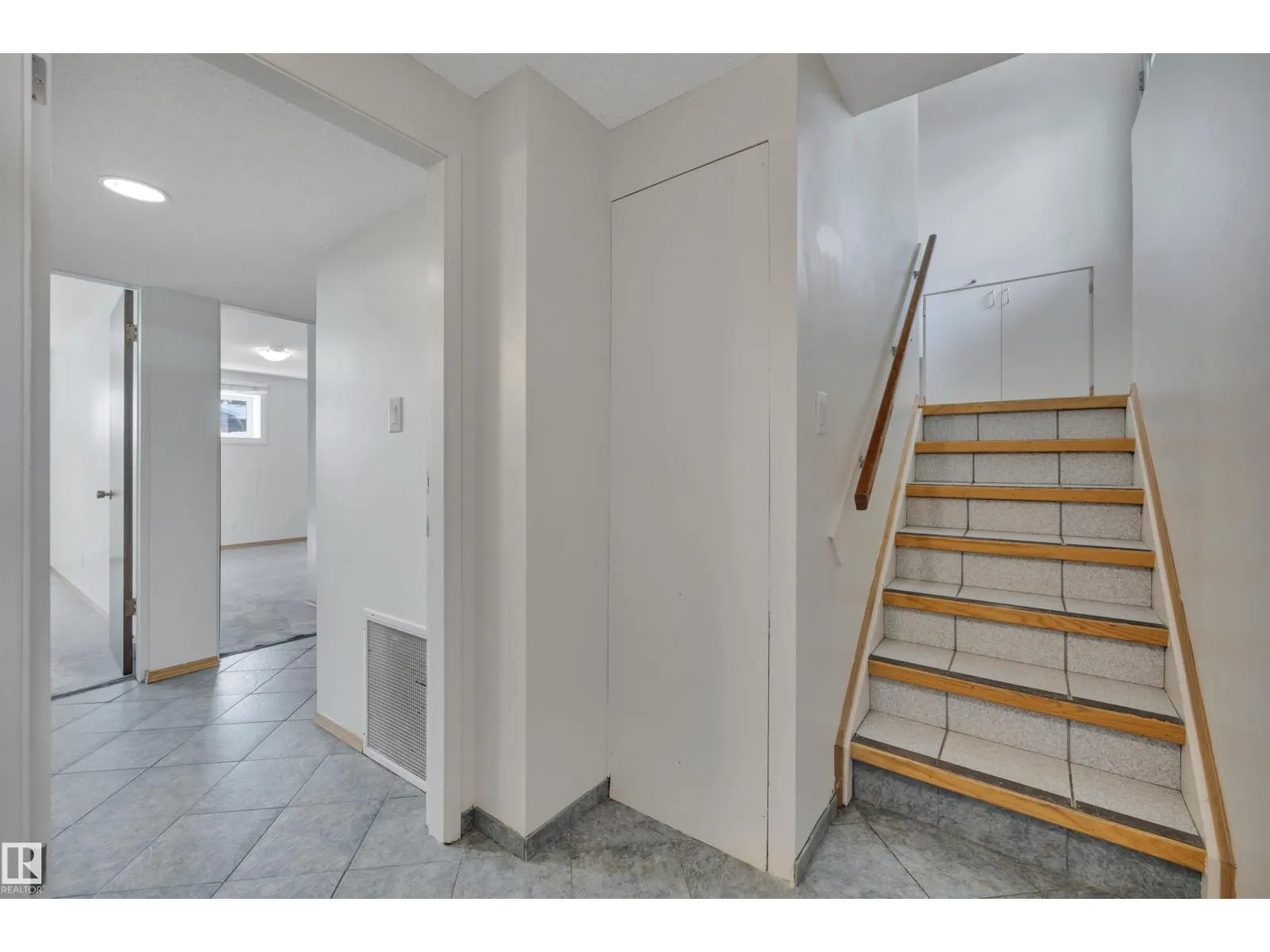 15020 83 ST NW