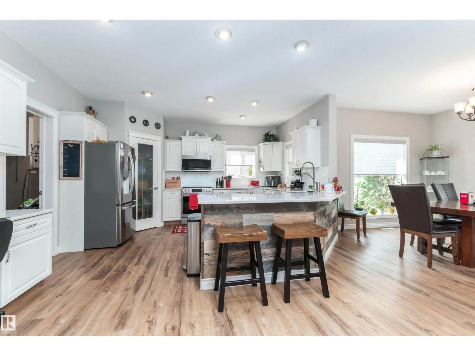 48 HERITAGE LAKE WY