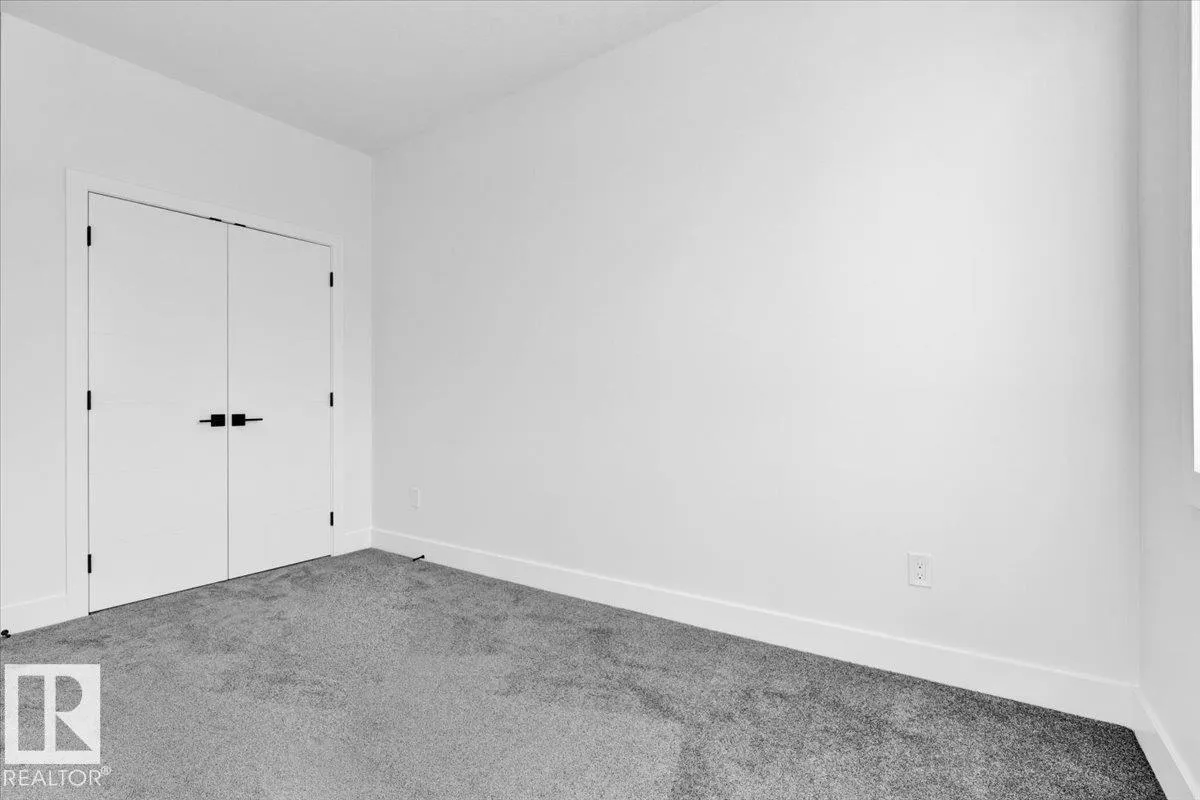6 EDGEFIELD WY