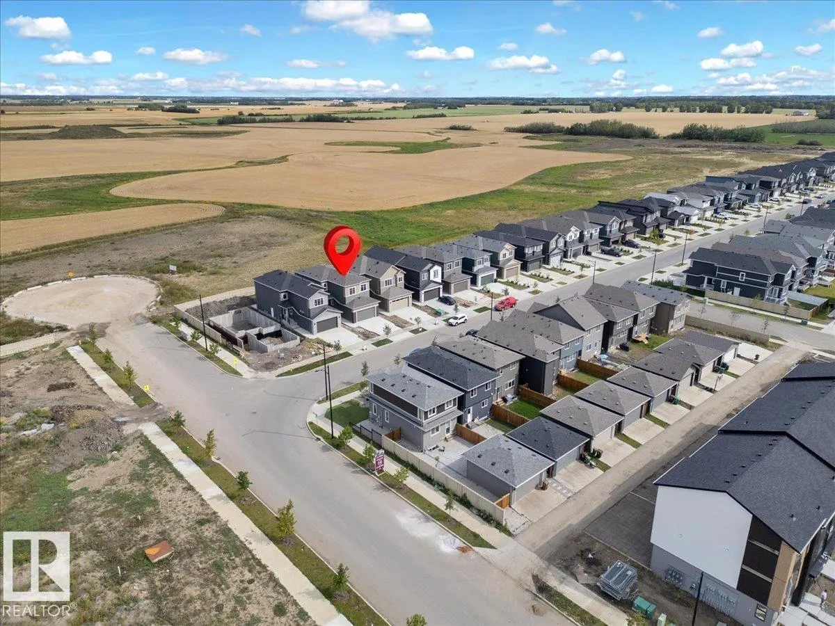 6 EDGEFIELD WY