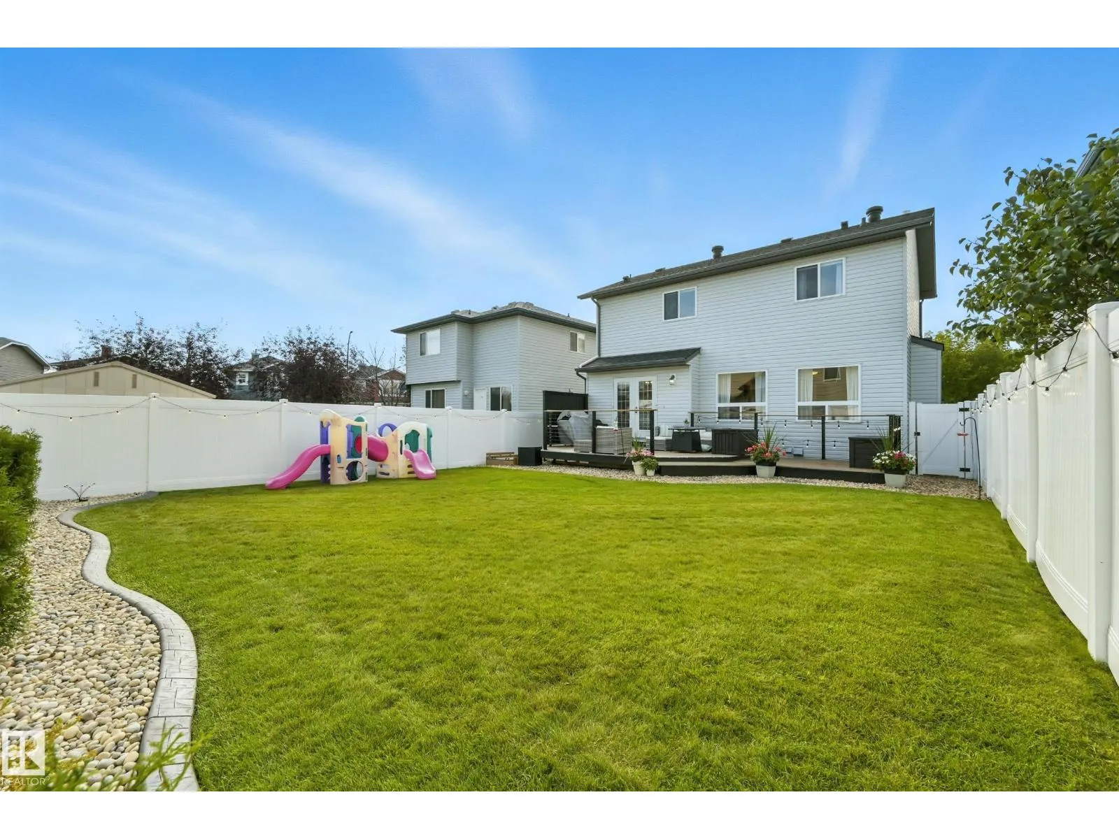 30 WESTWOOD LN