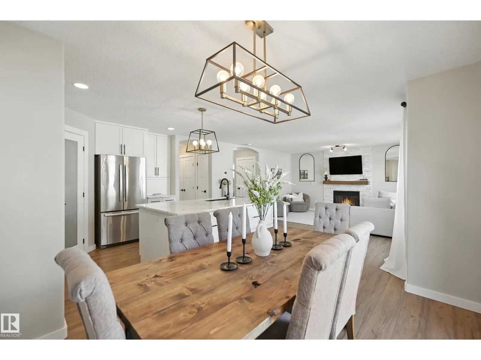 30 WESTWOOD LN