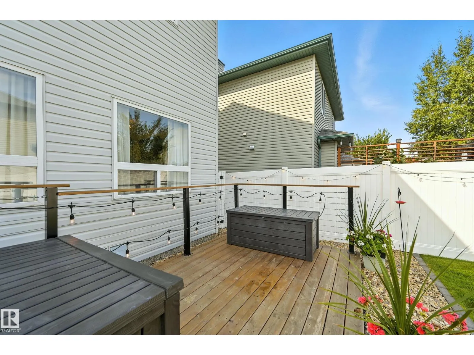 30 WESTWOOD LN