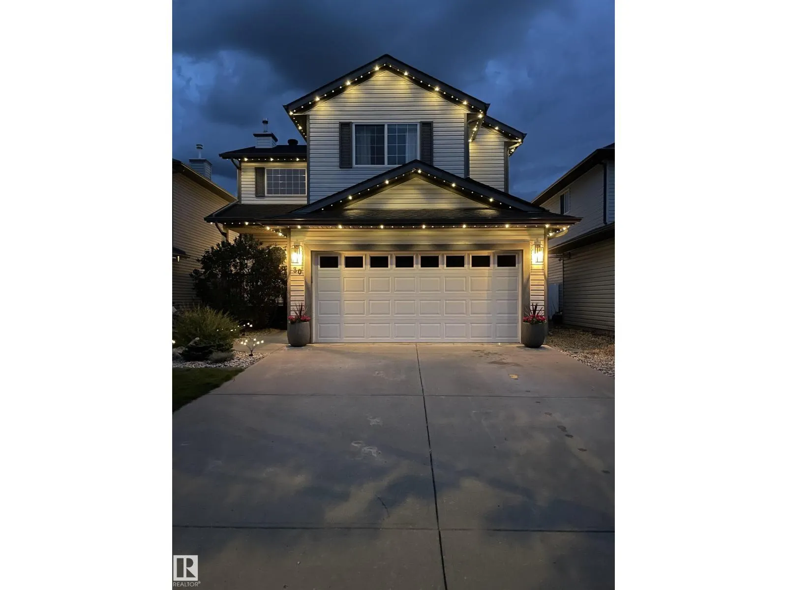 30 WESTWOOD LN