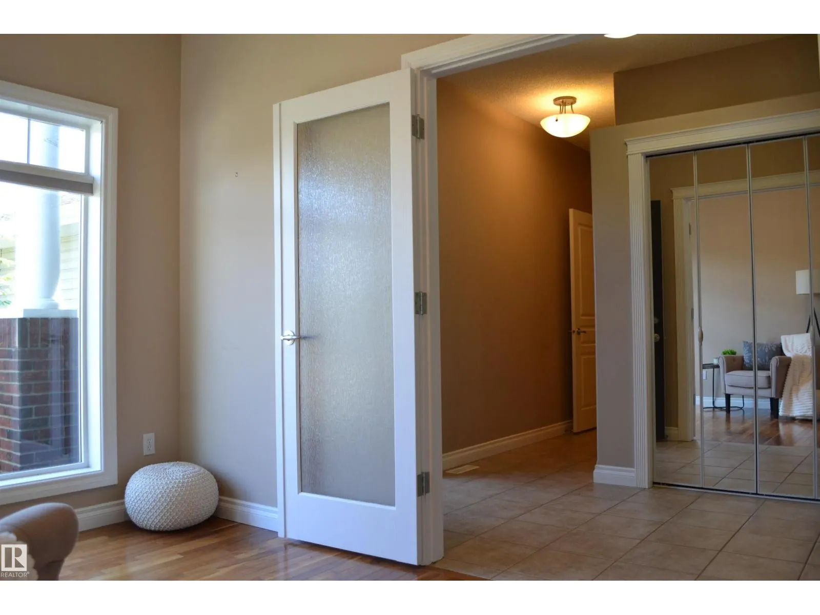 1 LONGVIEW CR
