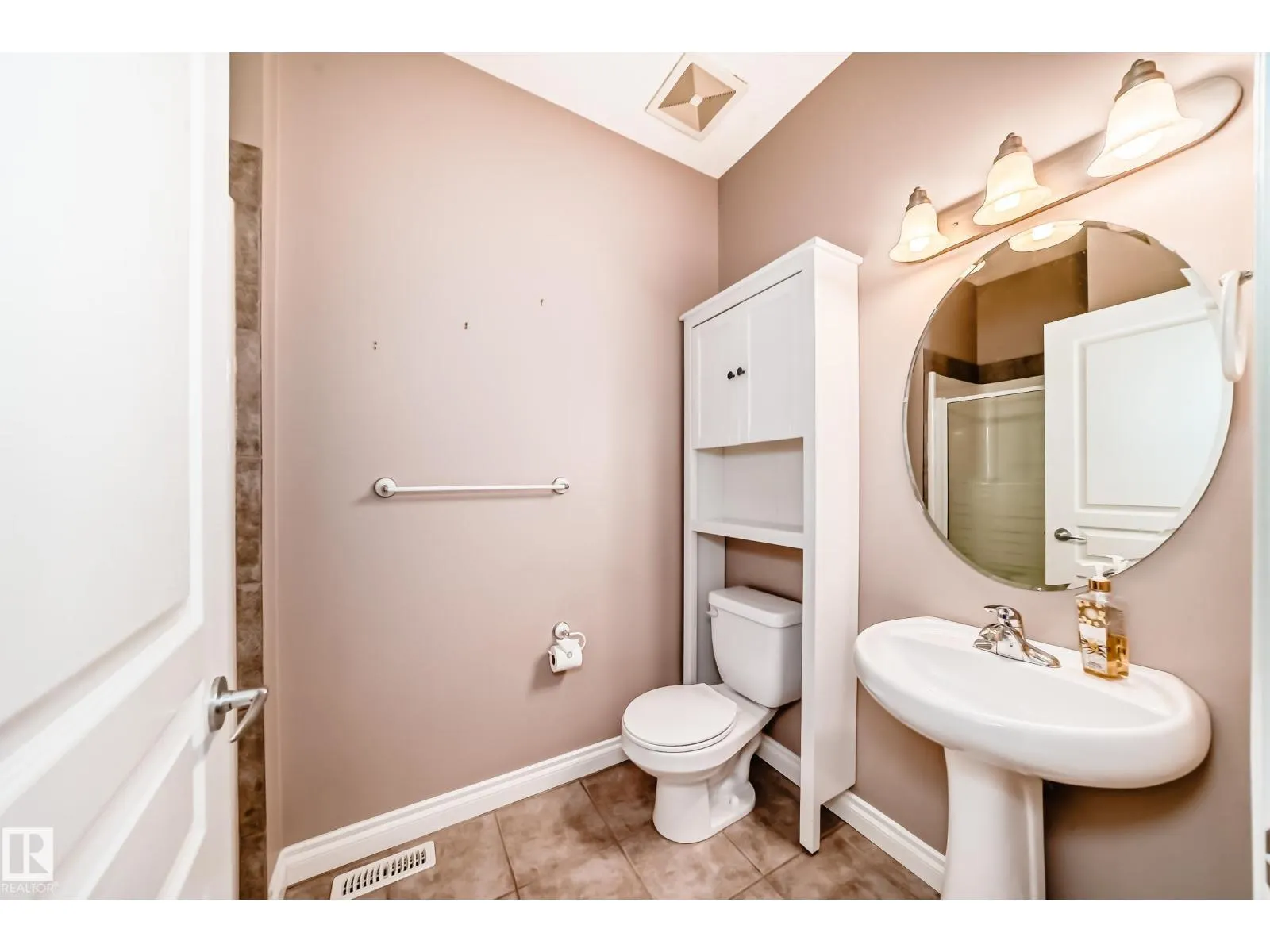 1 LONGVIEW CR