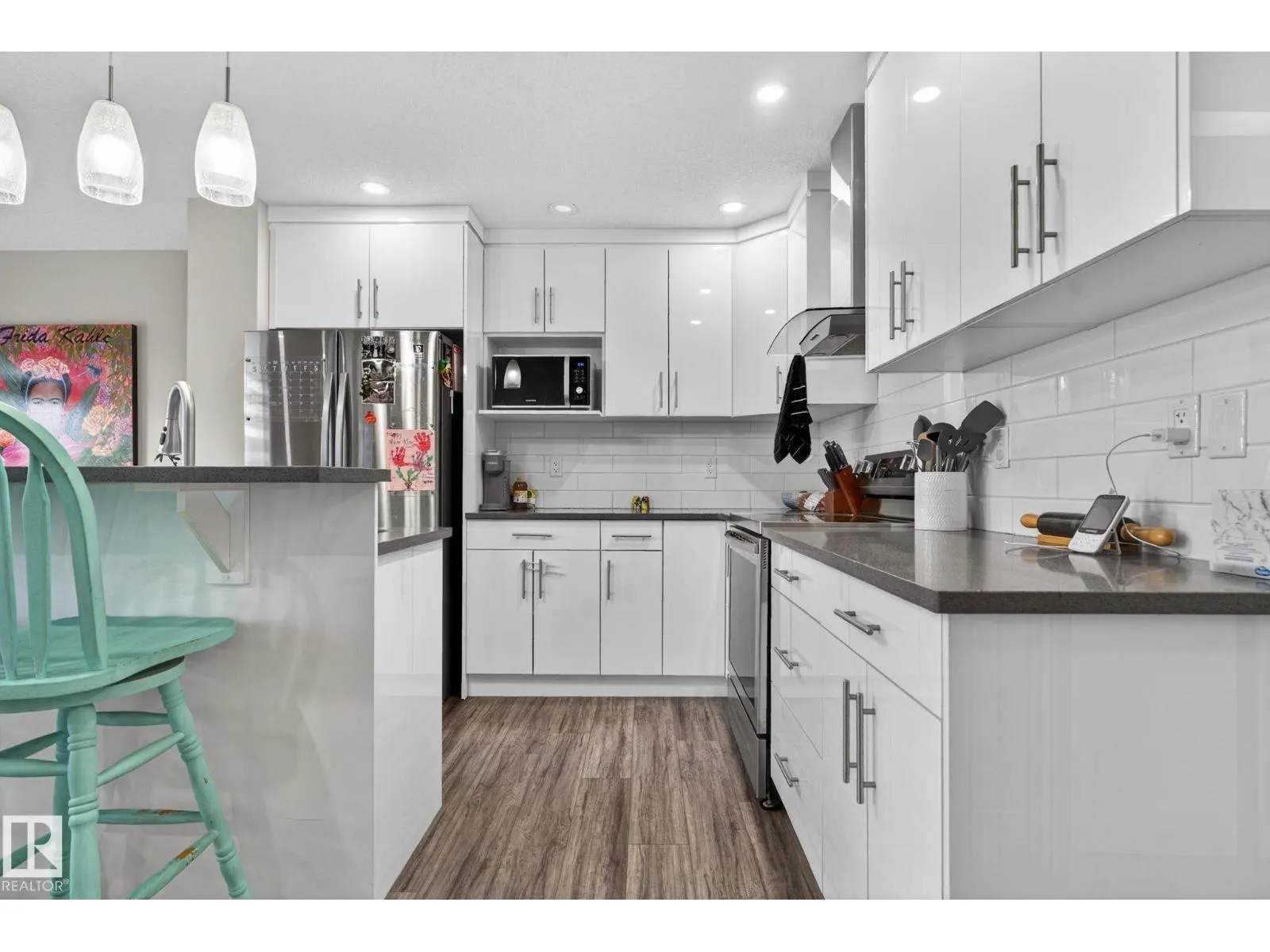 2903 30 ST NW