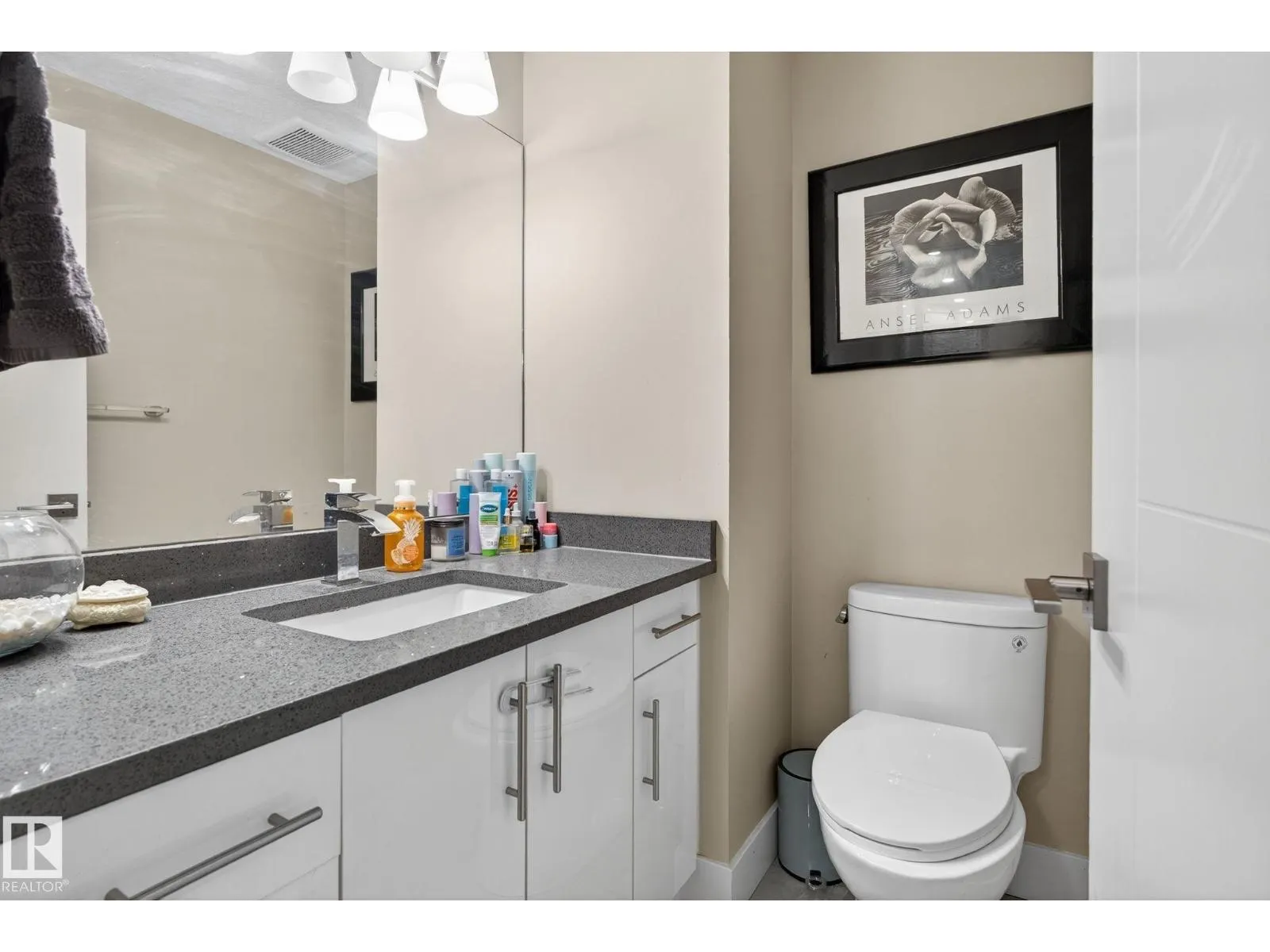 2903 30 ST NW