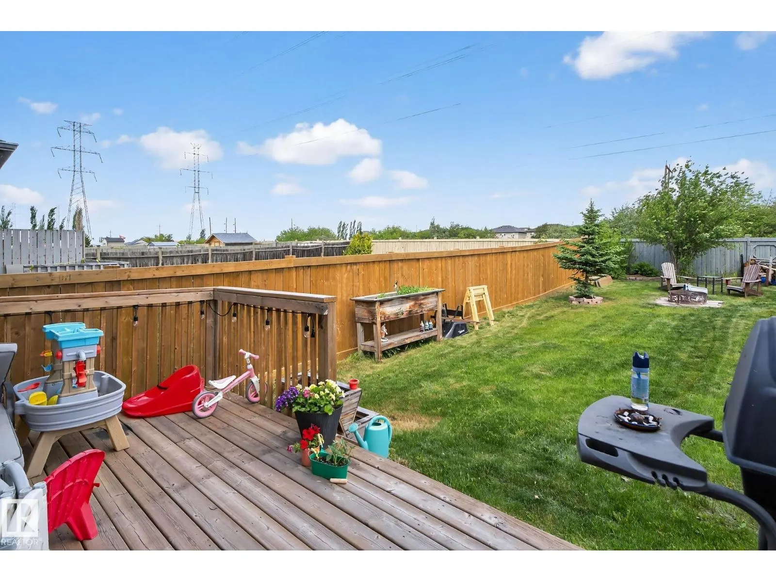 2903 30 ST NW