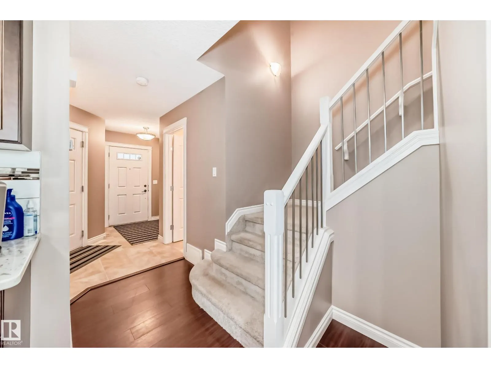 16813 120 ST NW NW