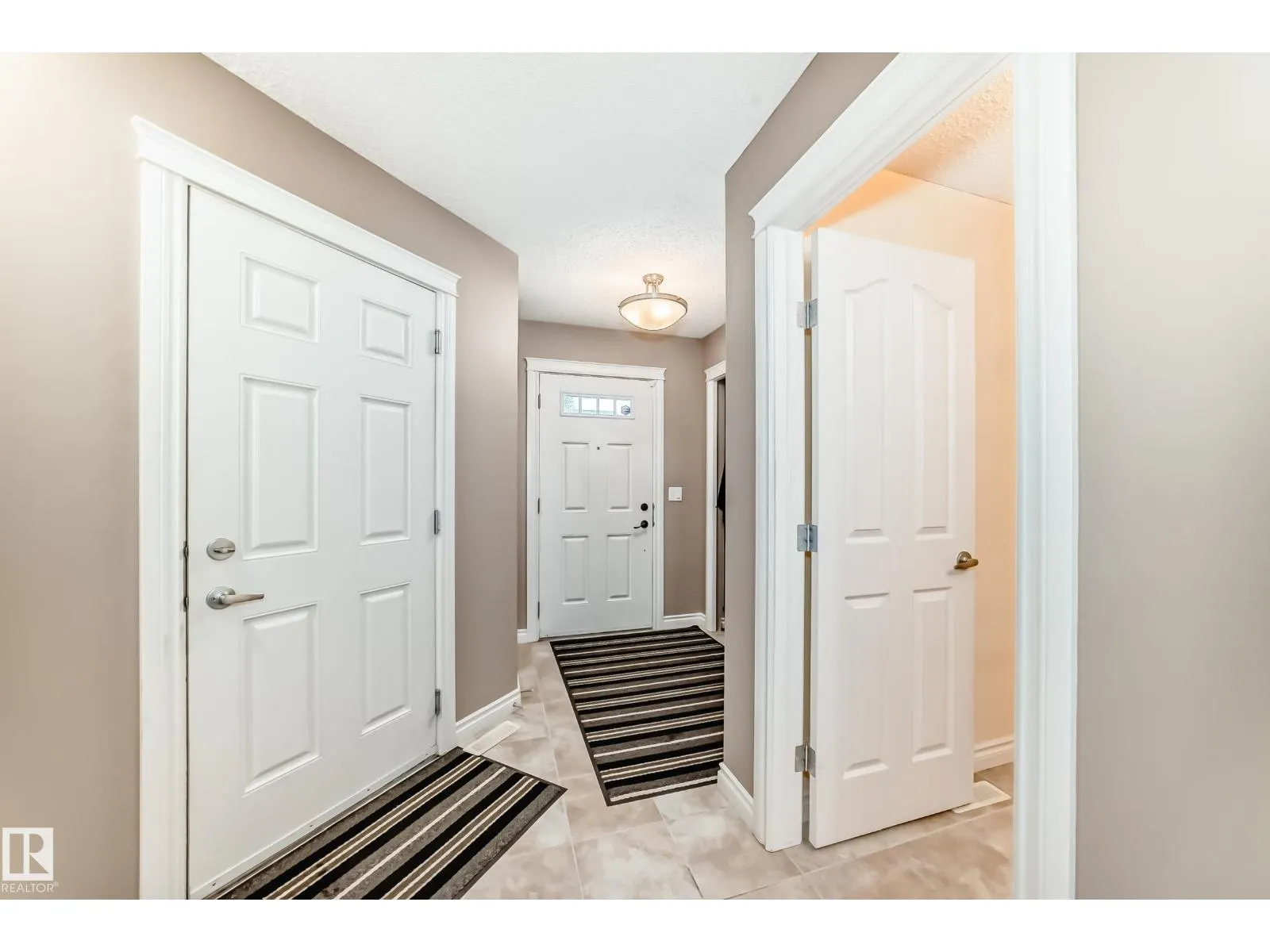 16813 120 ST NW NW