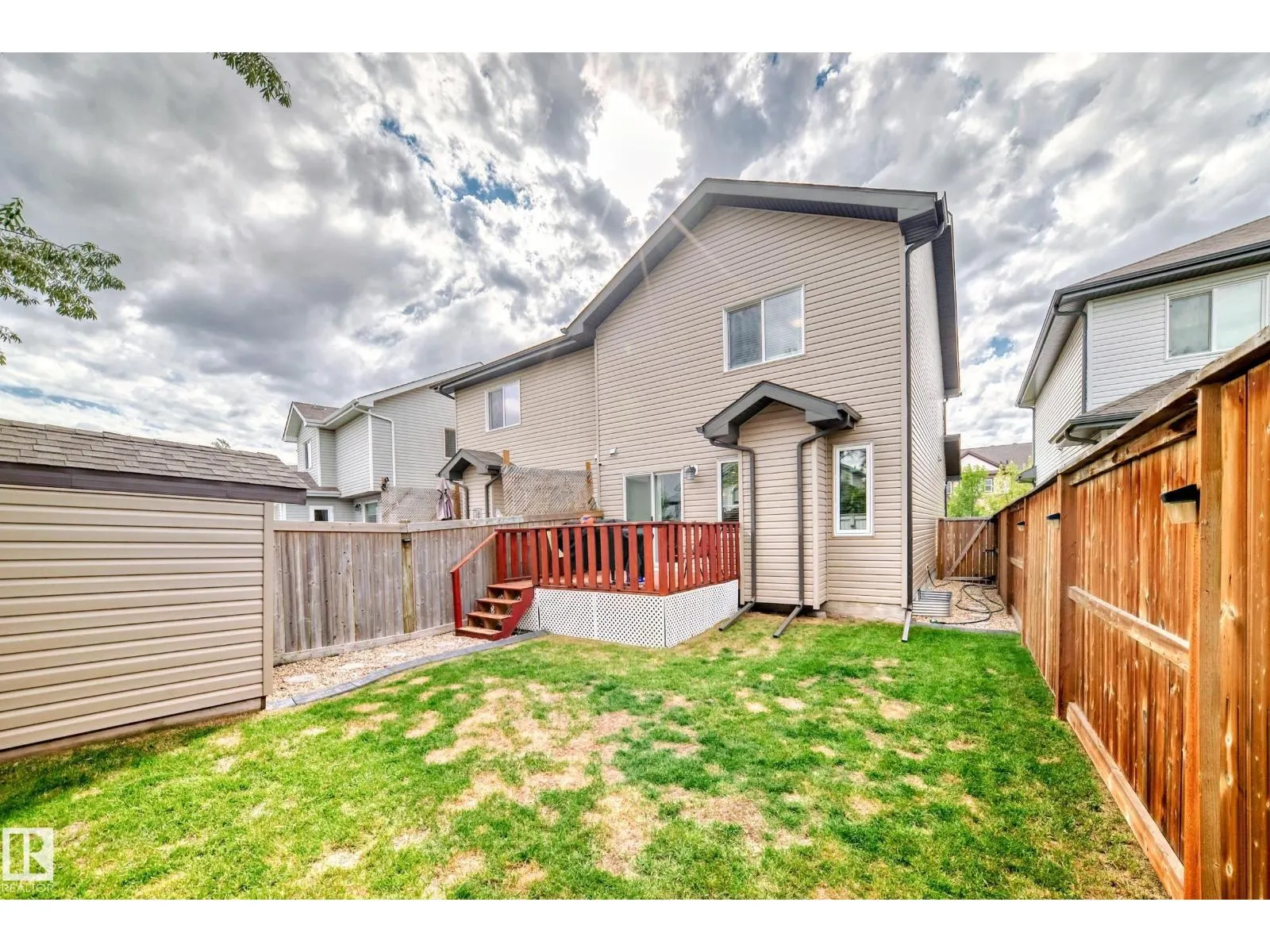 16813 120 ST NW NW