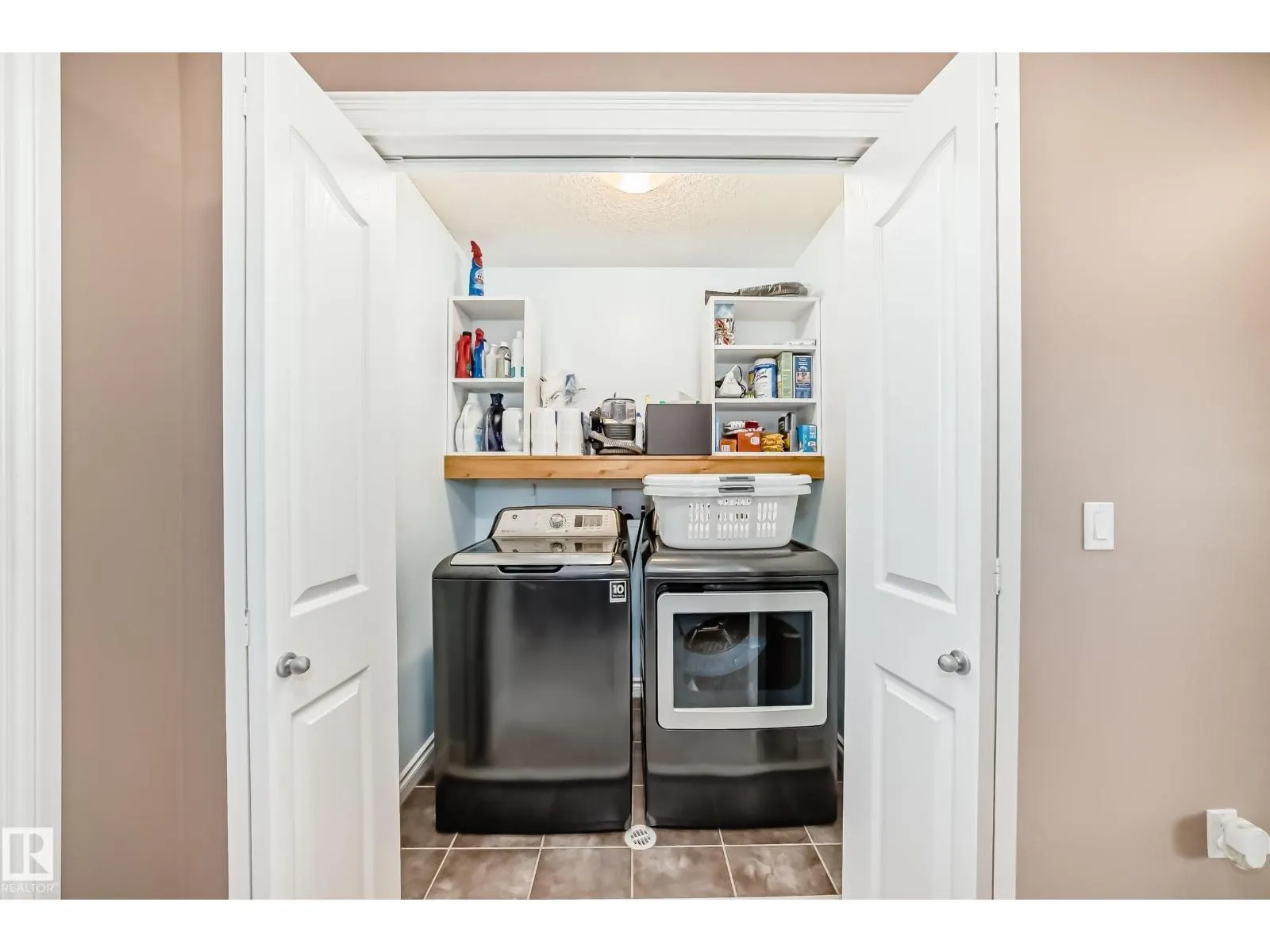 16813 120 ST NW NW