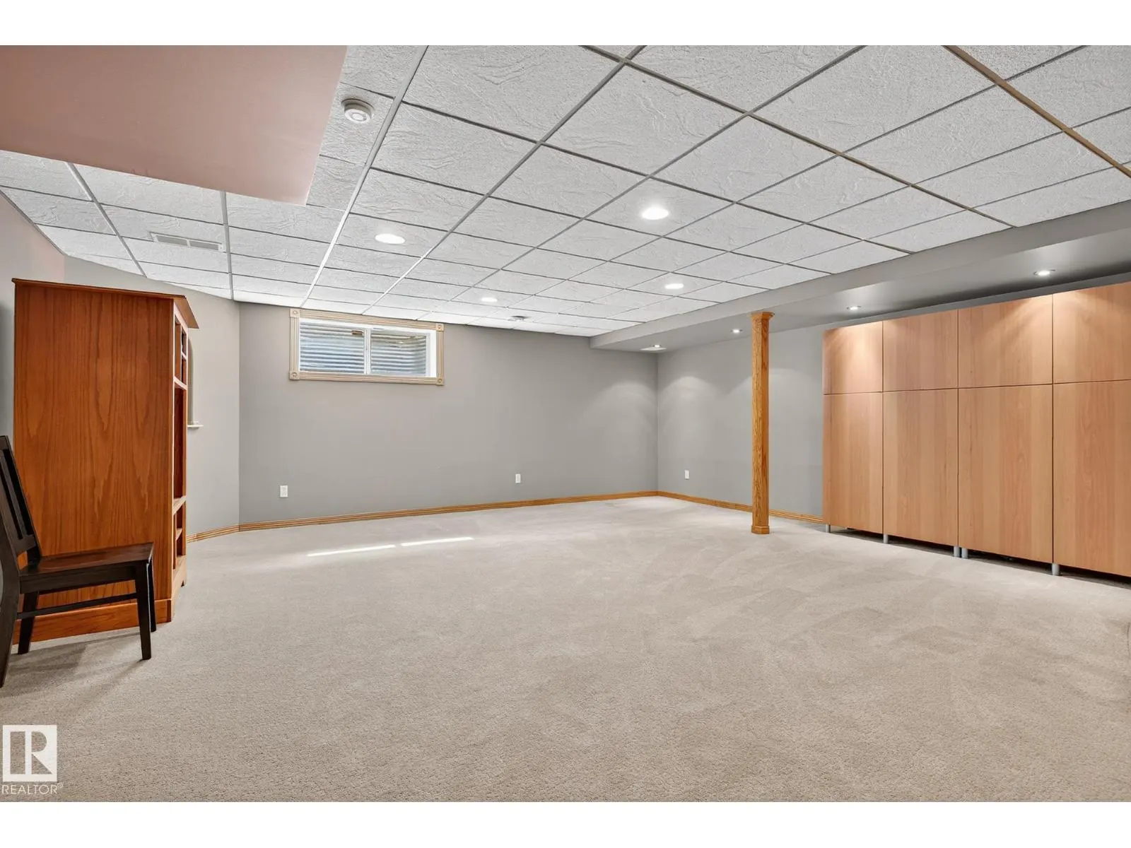 11 LINKSIDE WY