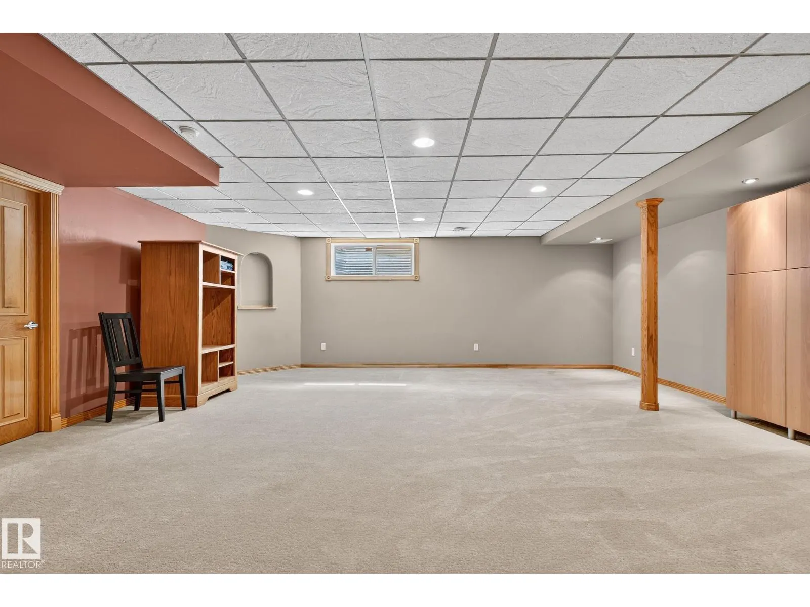 11 LINKSIDE WY