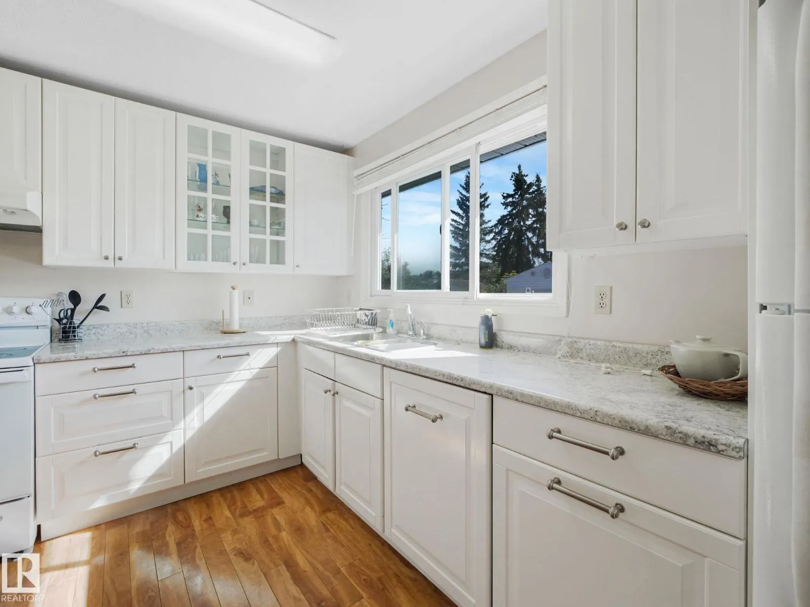119 WILLOW DR
