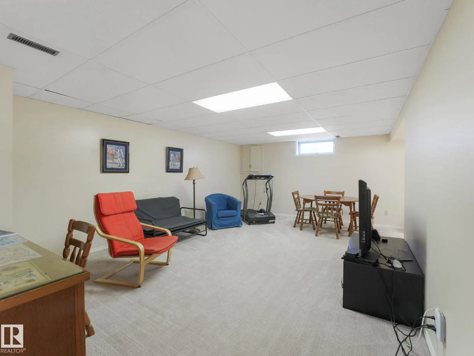 119 WILLOW DR