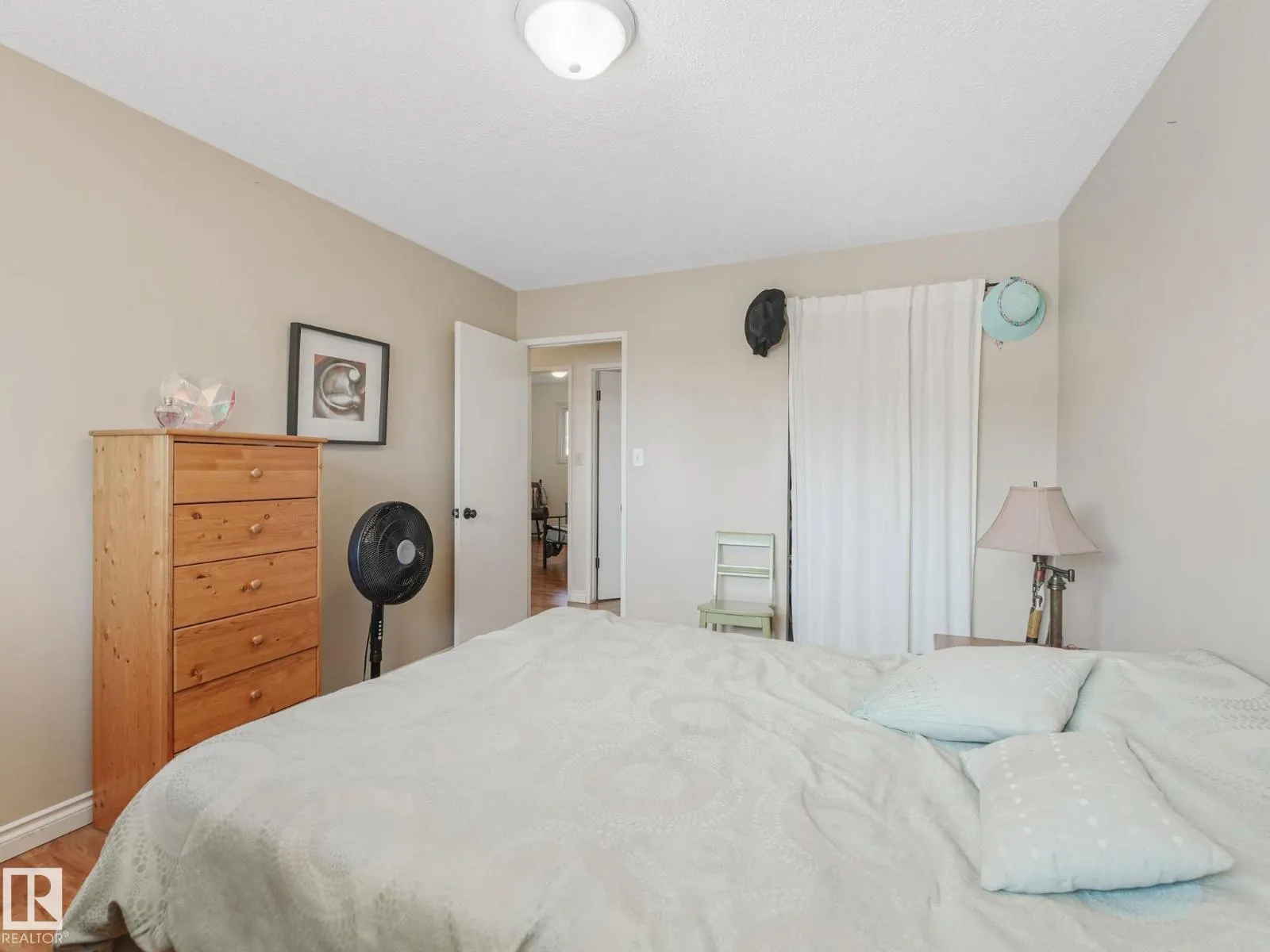 119 WILLOW DR