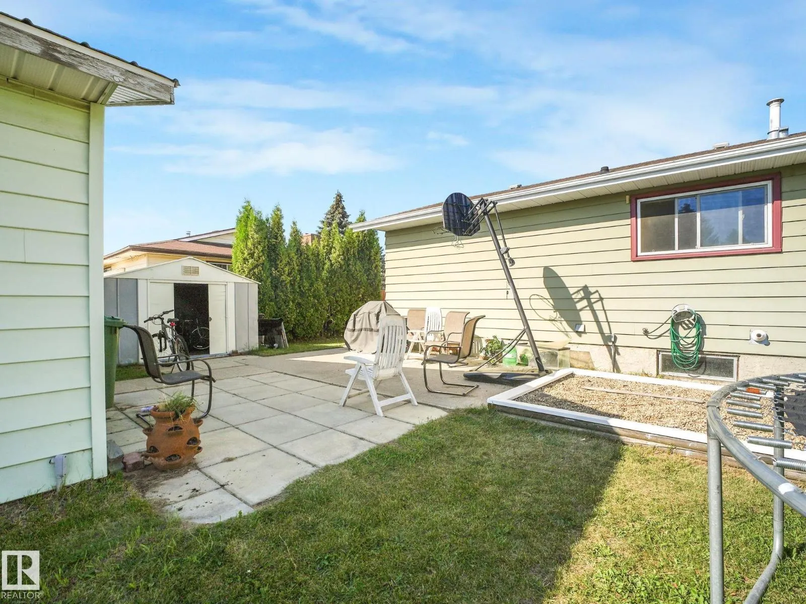 119 WILLOW DR