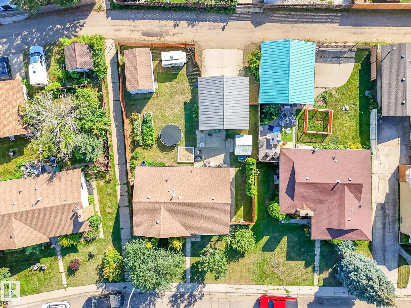 119 WILLOW DR