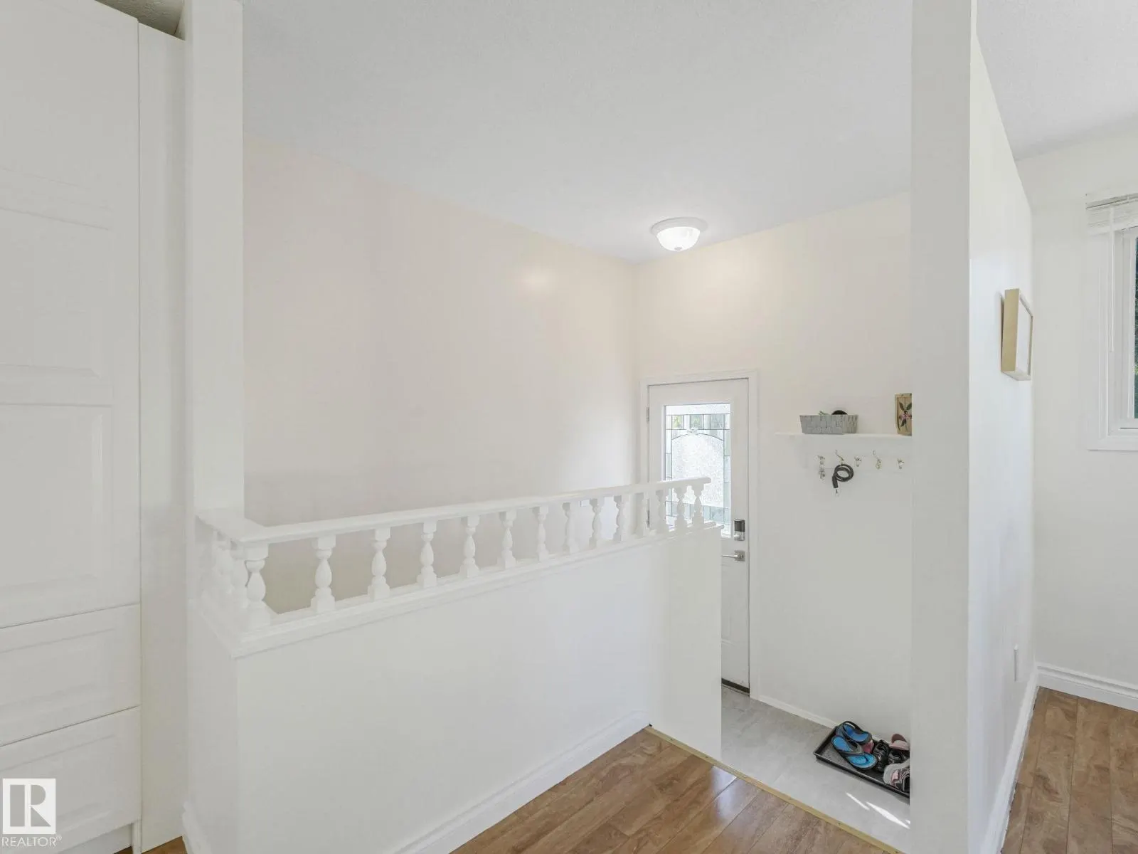 119 WILLOW DR