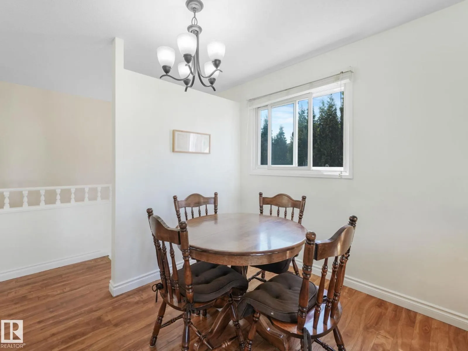119 WILLOW DR