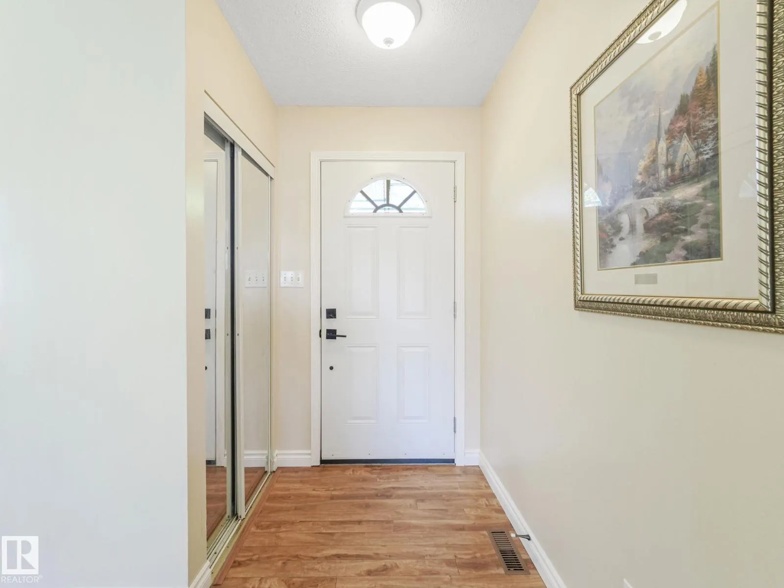 119 WILLOW DR