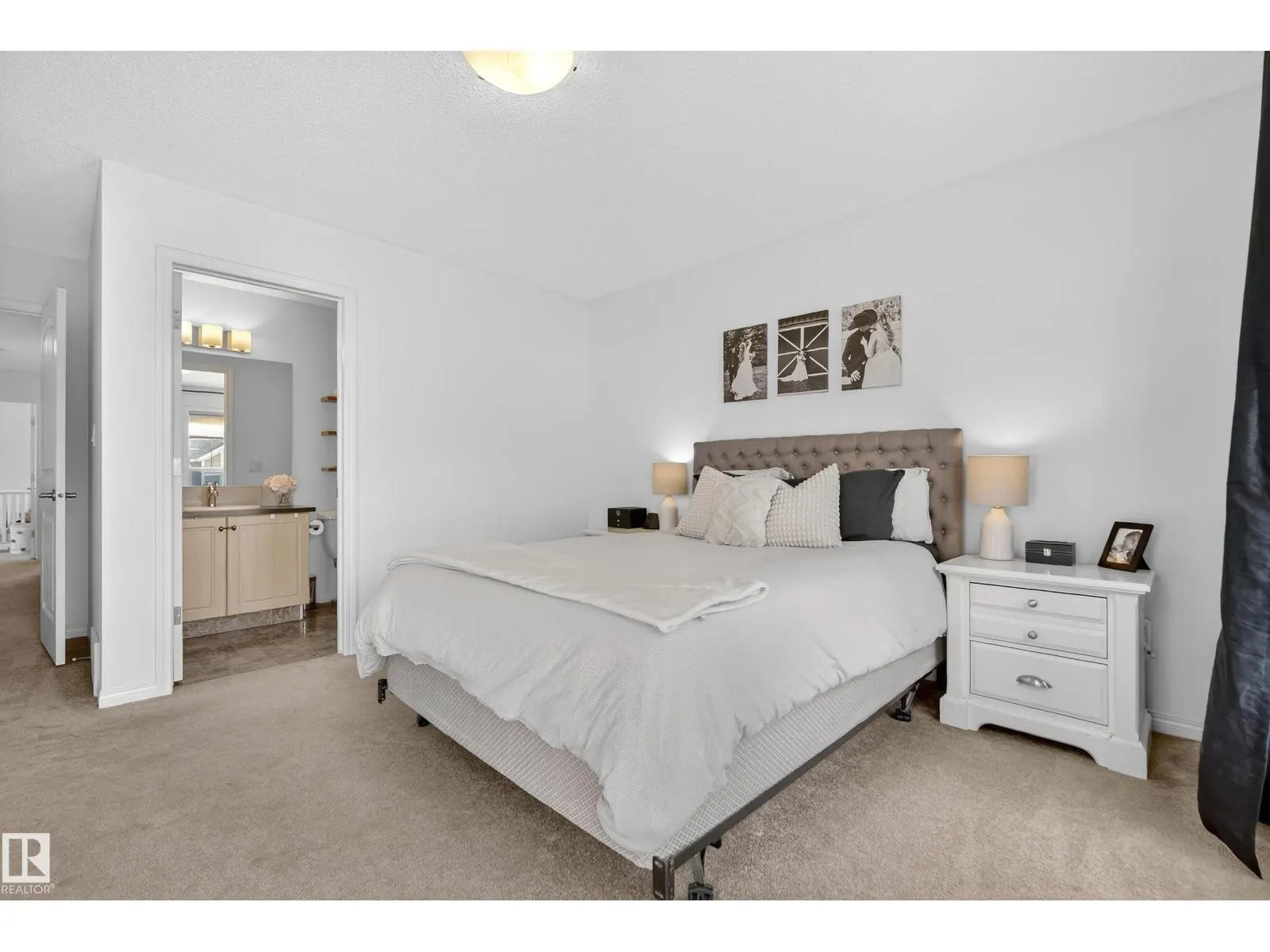 425 SIMMONDS WY