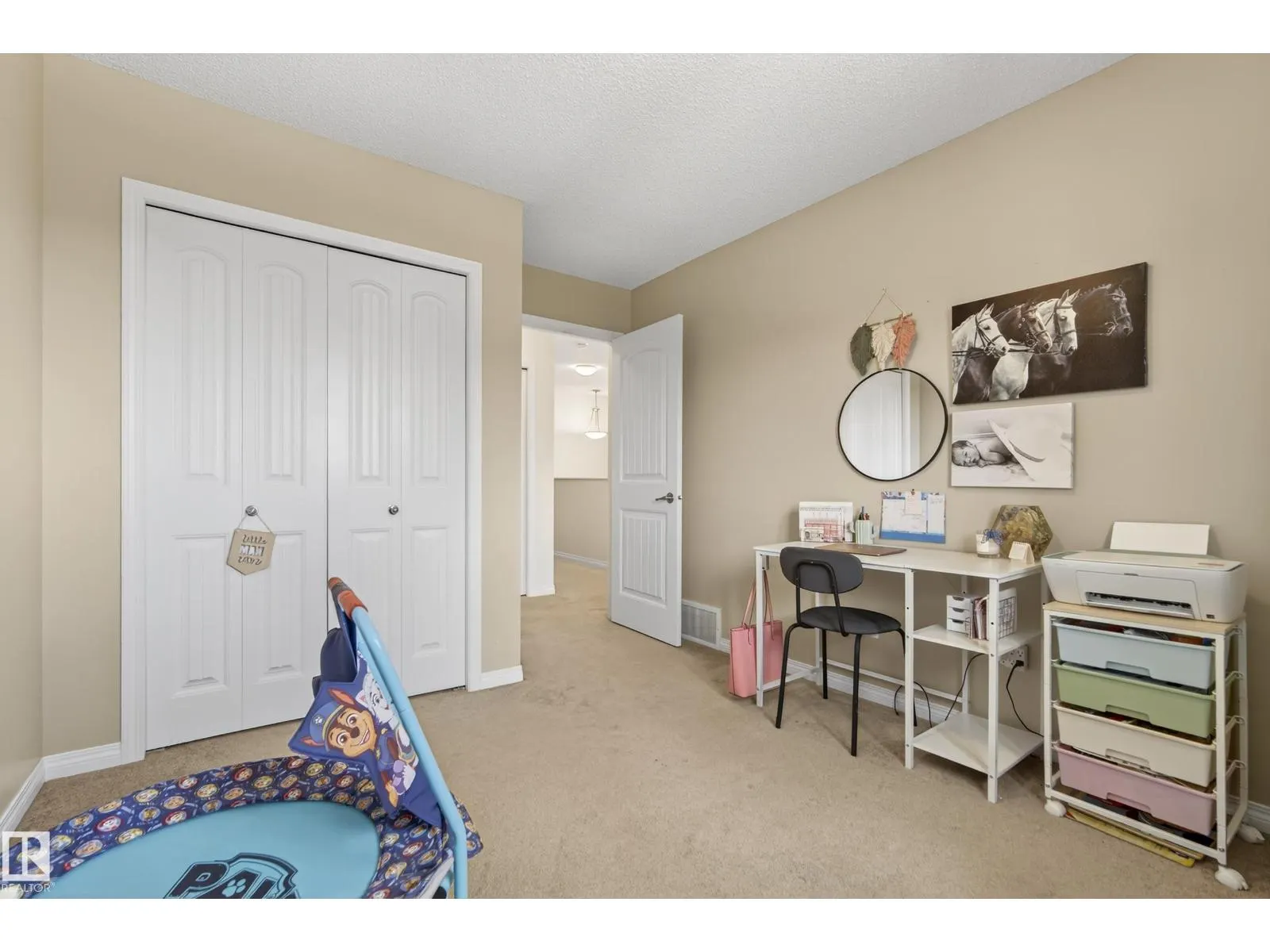 425 SIMMONDS WY