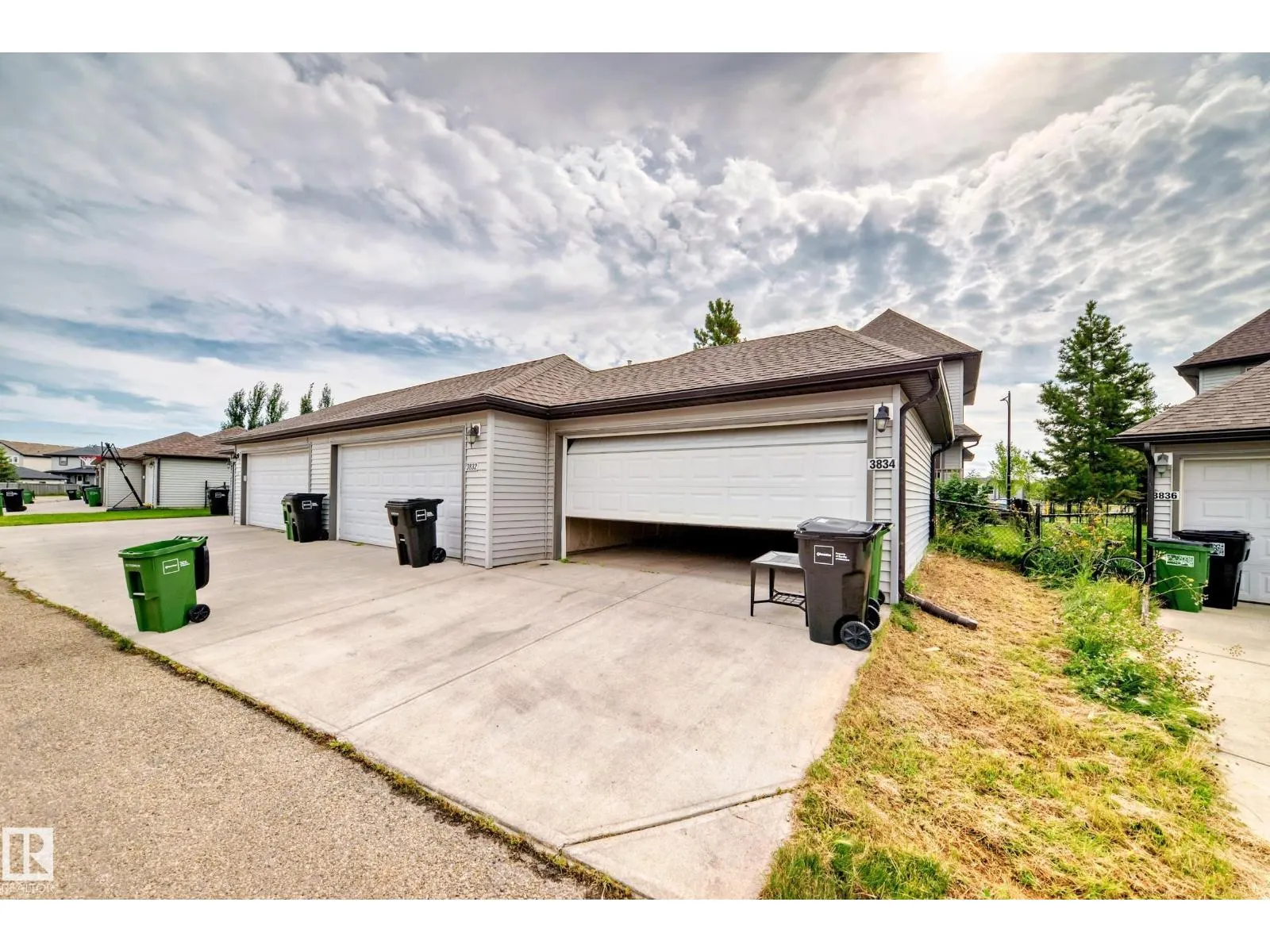 3834 ALLAN DR SW