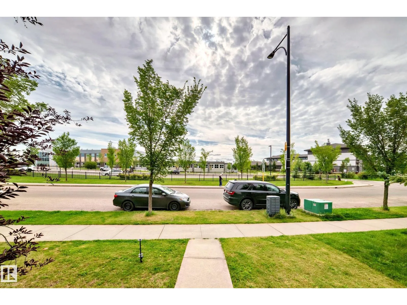 3834 ALLAN DR SW