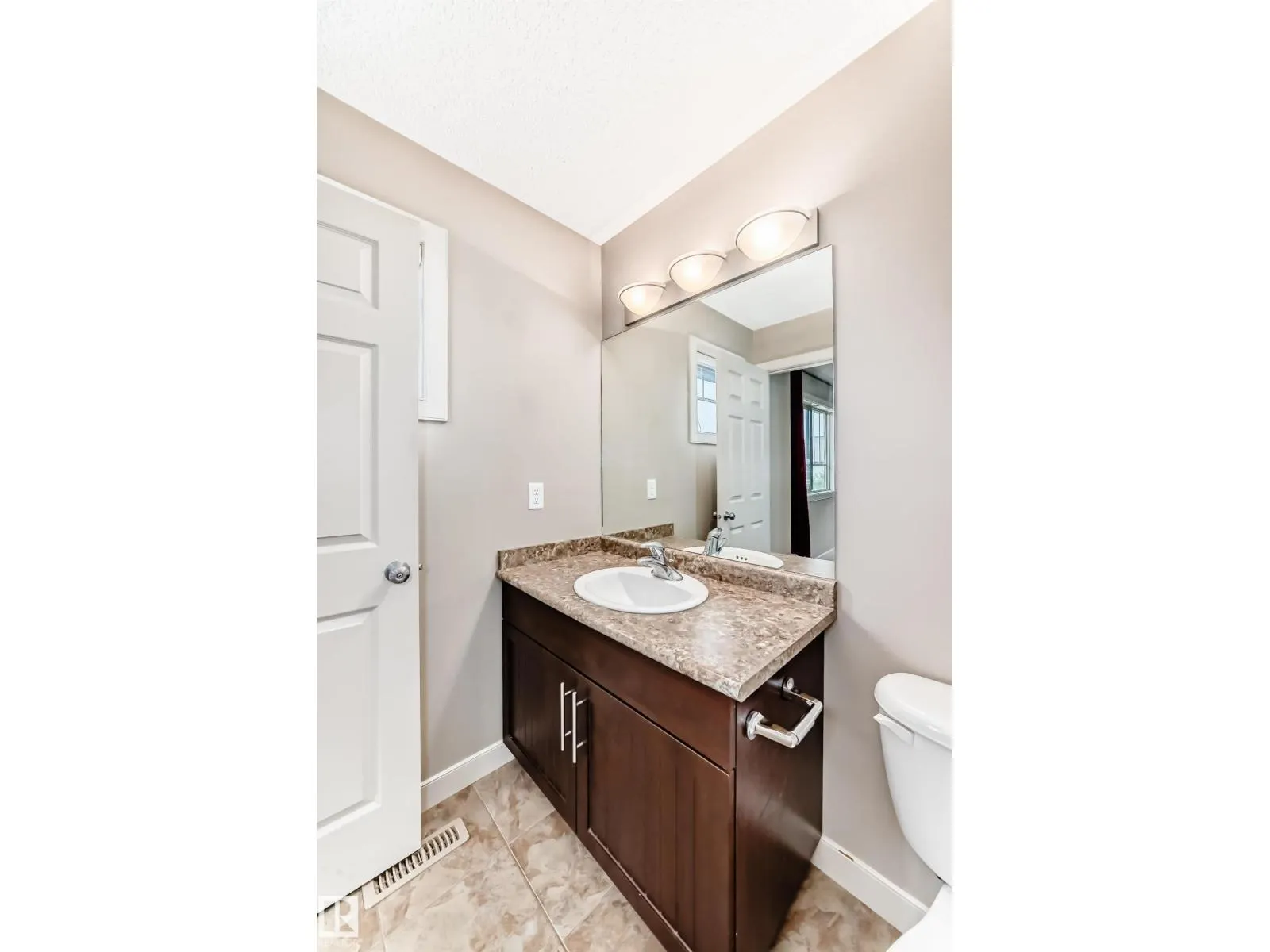3834 ALLAN DR SW