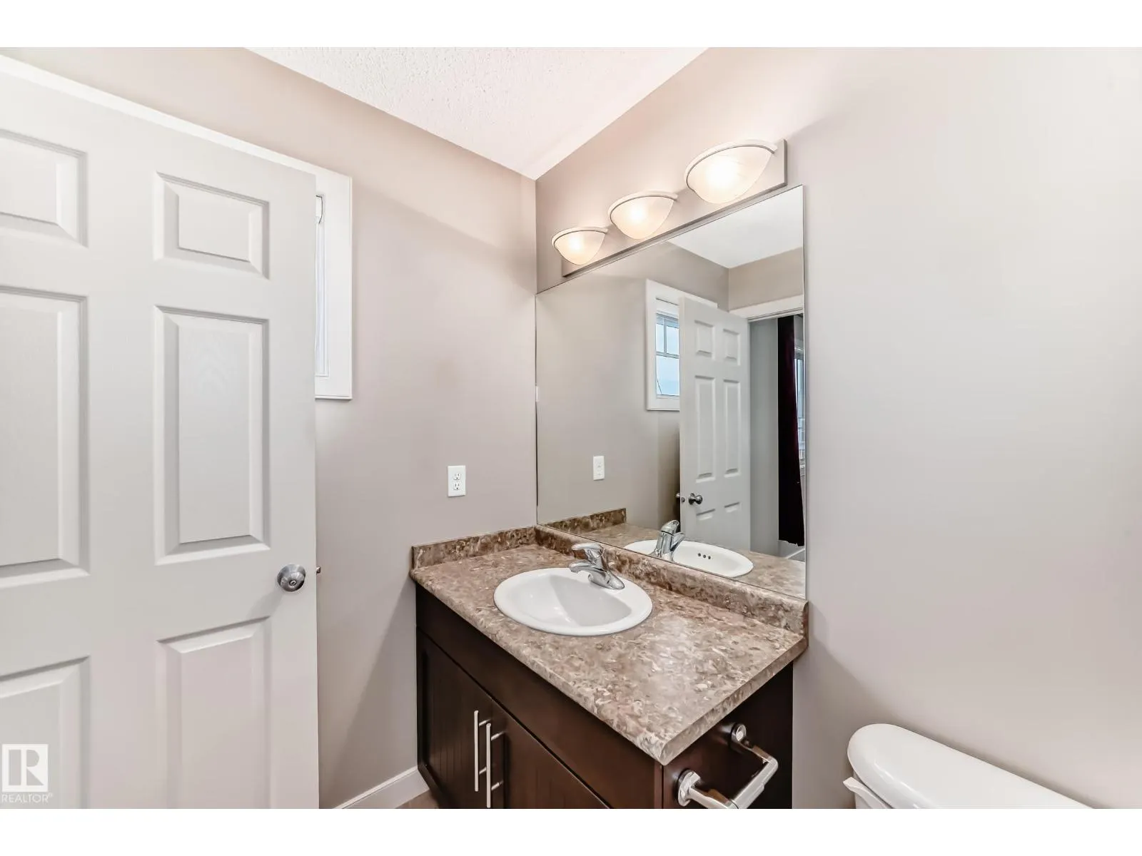 3834 ALLAN DR SW