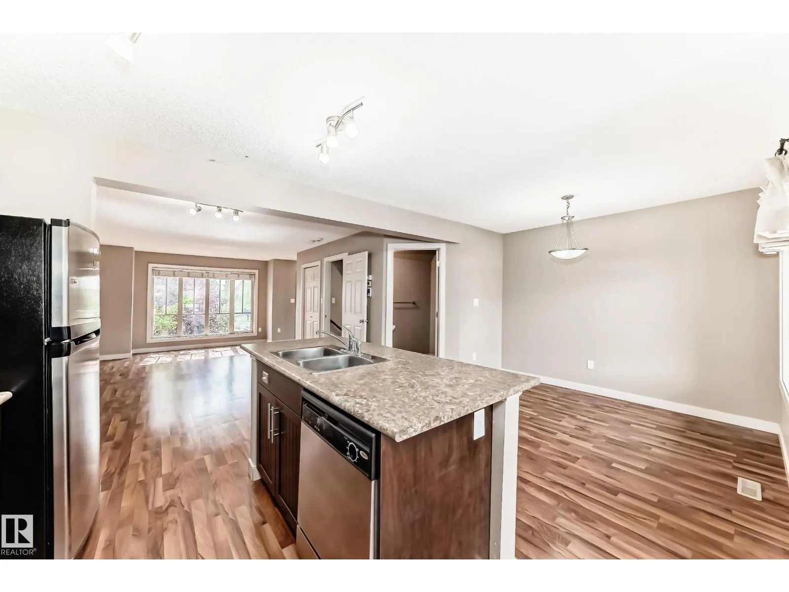 3834 ALLAN DR SW