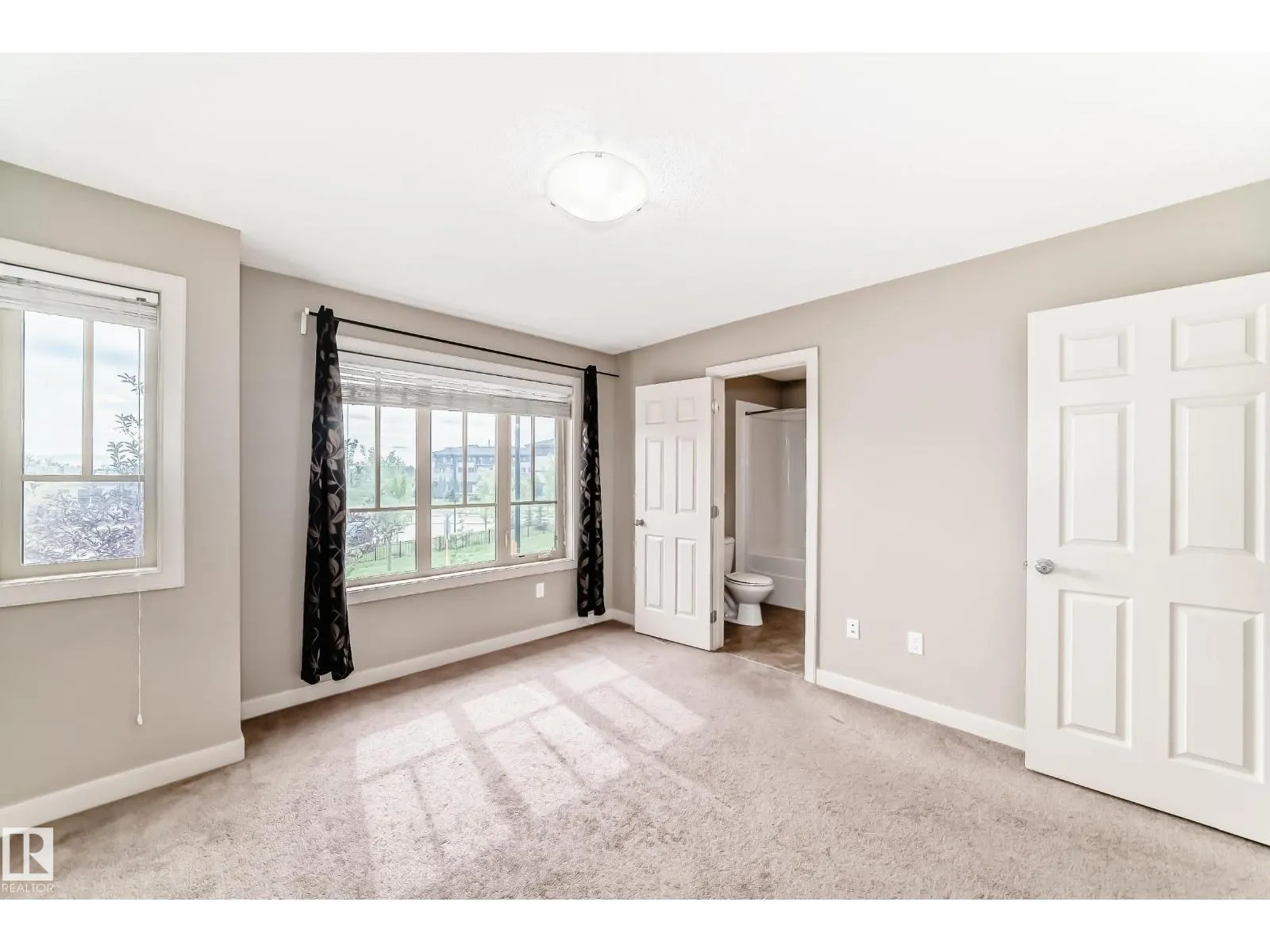 3834 ALLAN DR SW