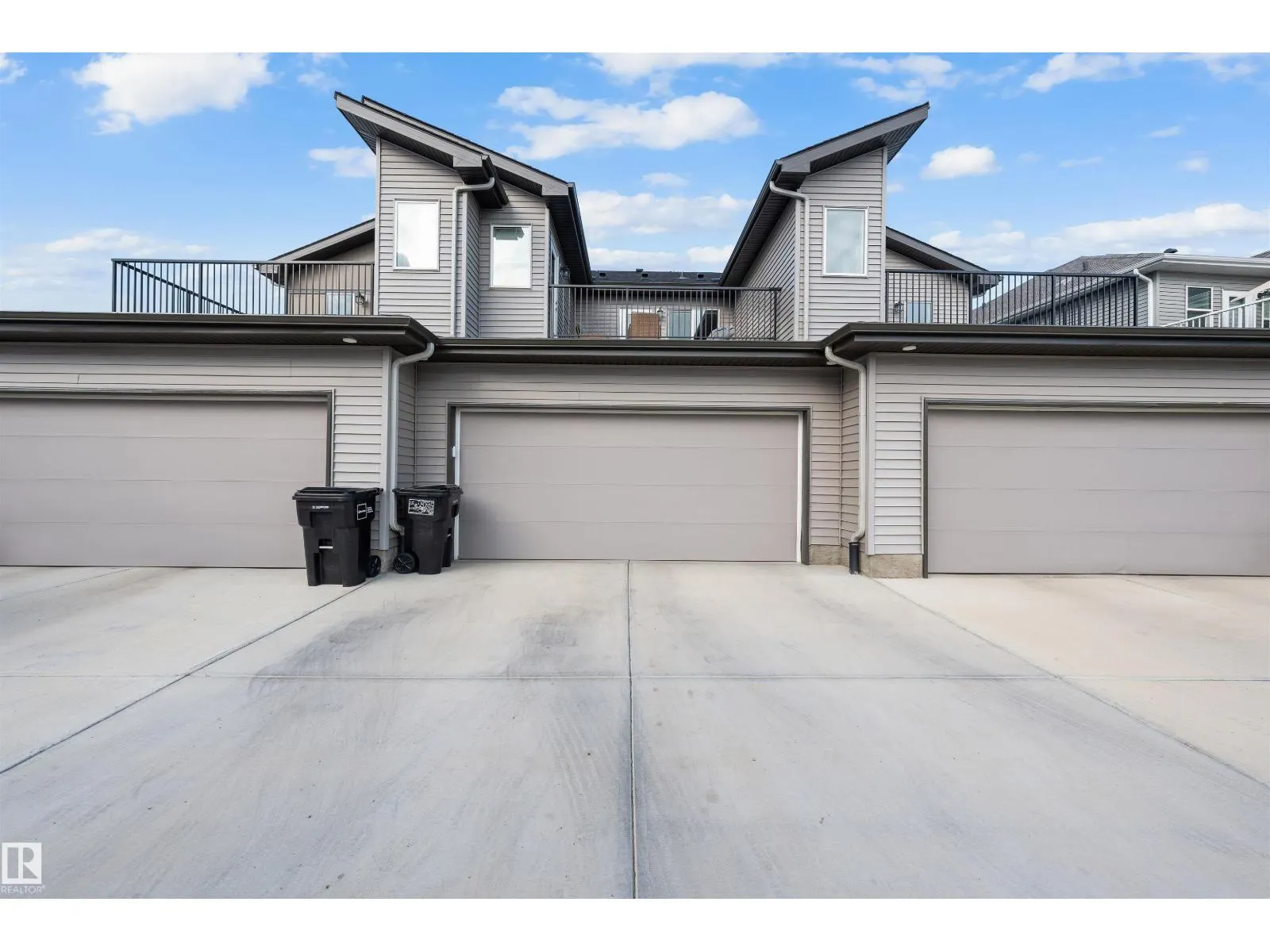 11959 35 AV SW SW