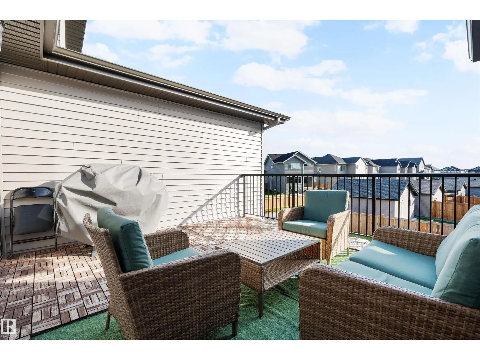 11959 35 AV SW SW