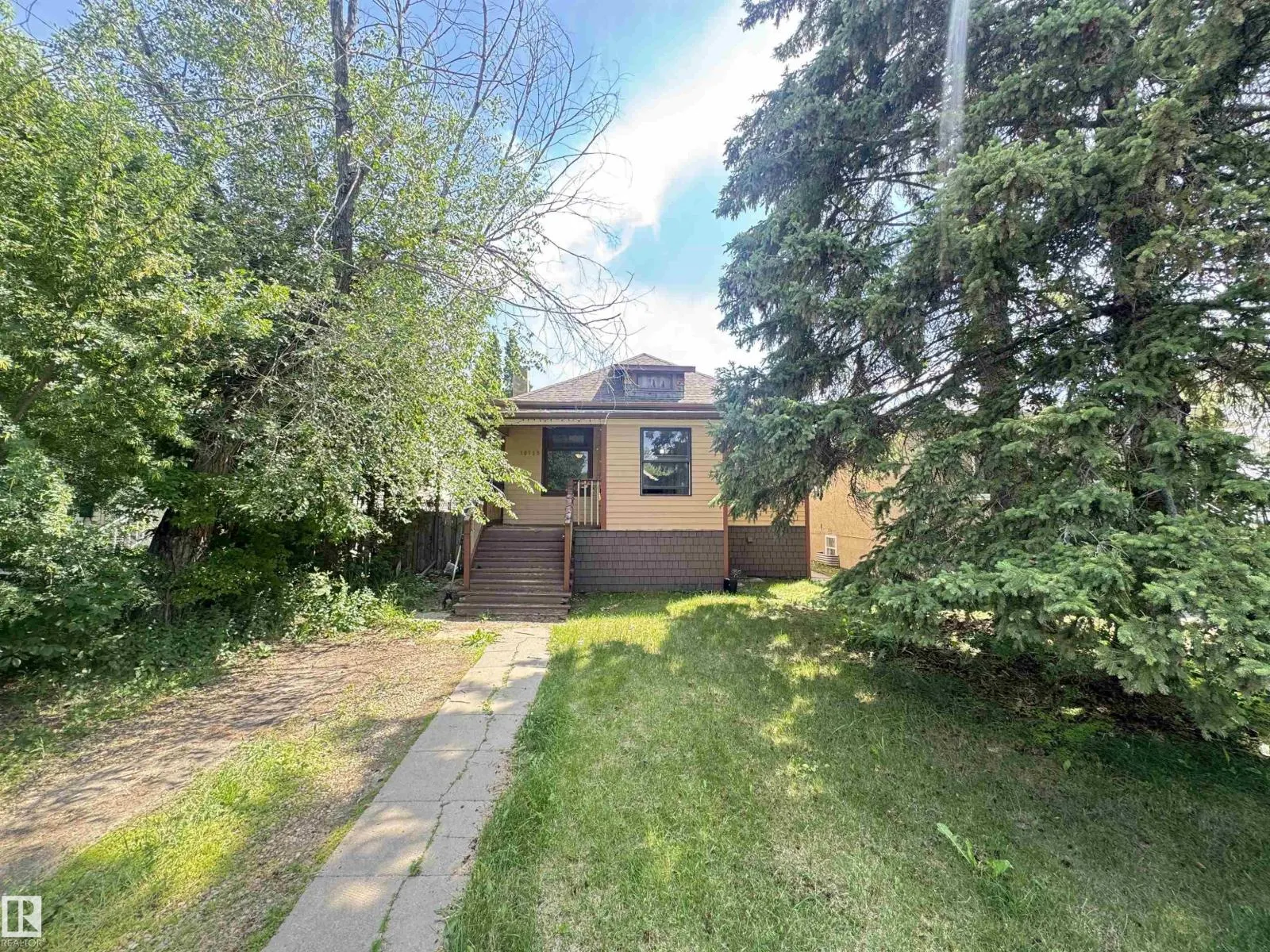 10719 74 AV NW
