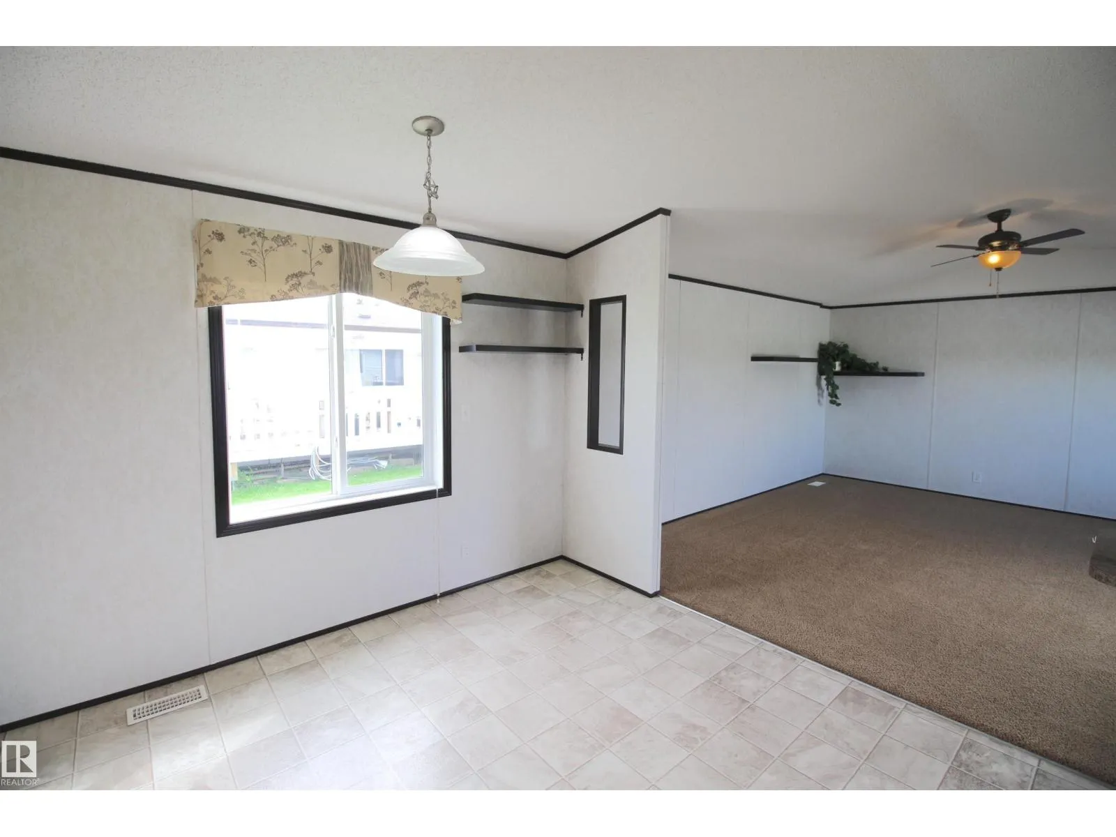 #41 5220 44 AV
