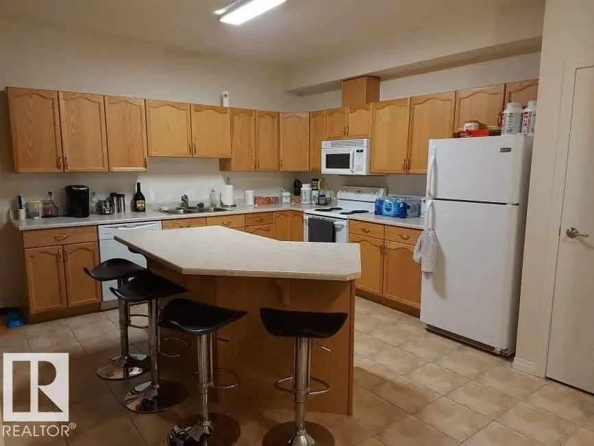 #322 4304 139 AV NW