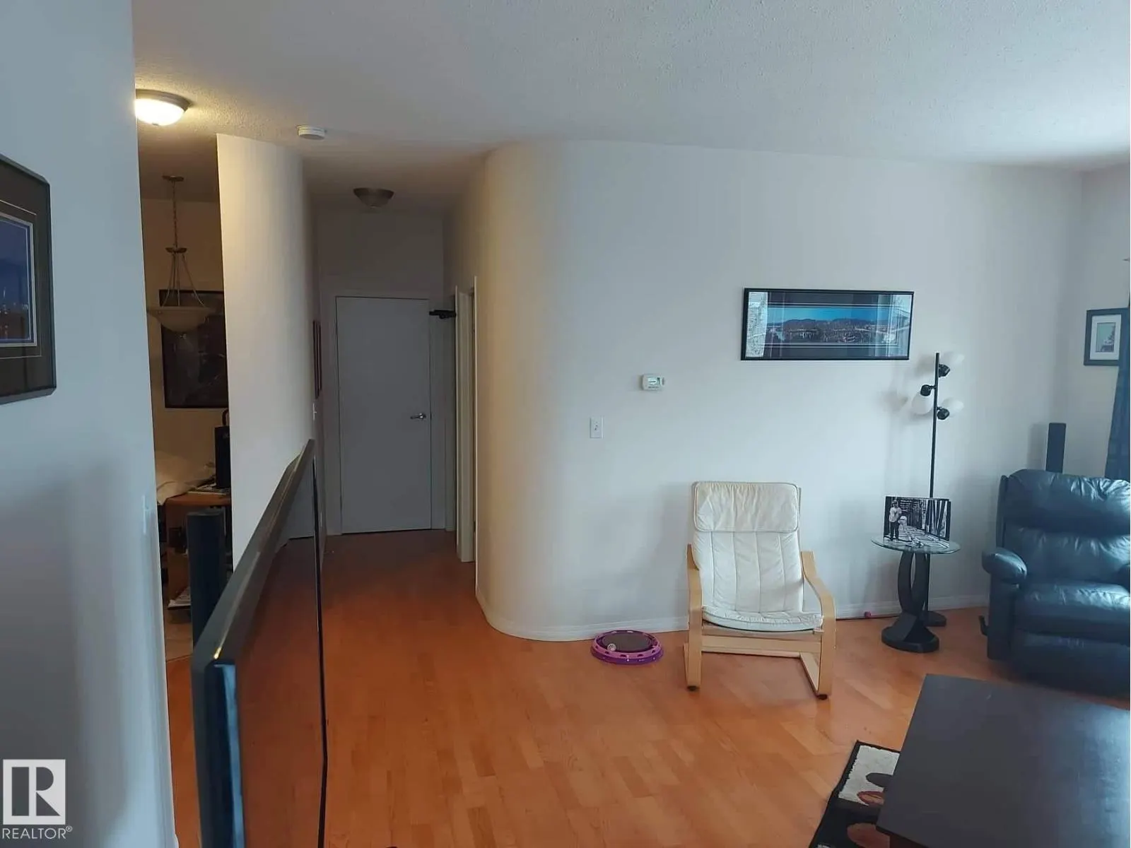 #322 4304 139 AV NW