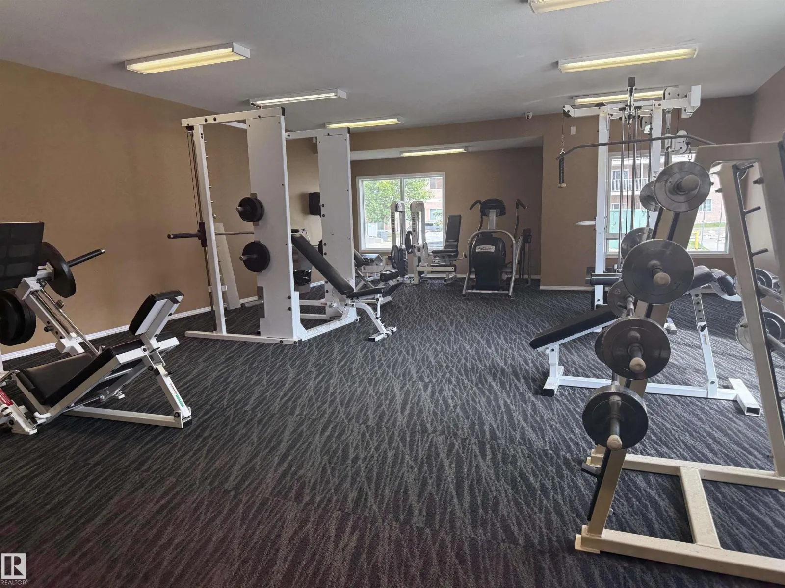 #322 4304 139 AV NW