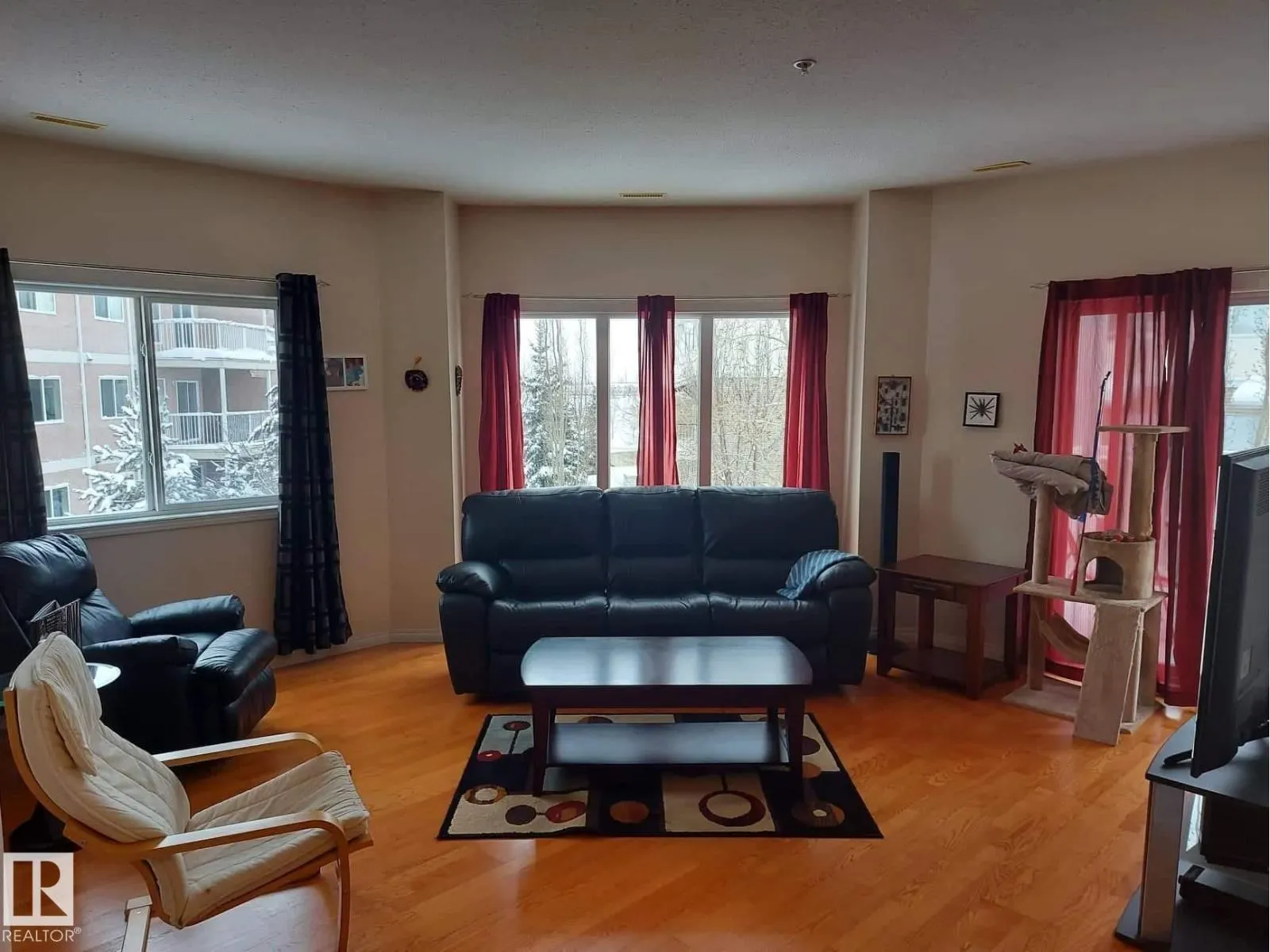 #322 4304 139 AV NW