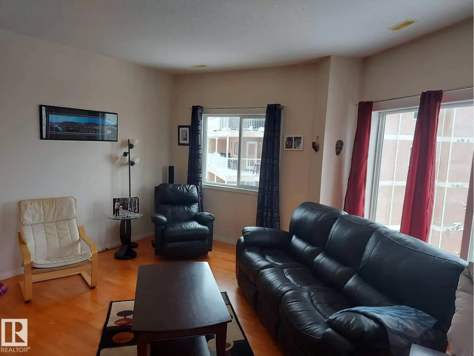 #322 4304 139 AV NW