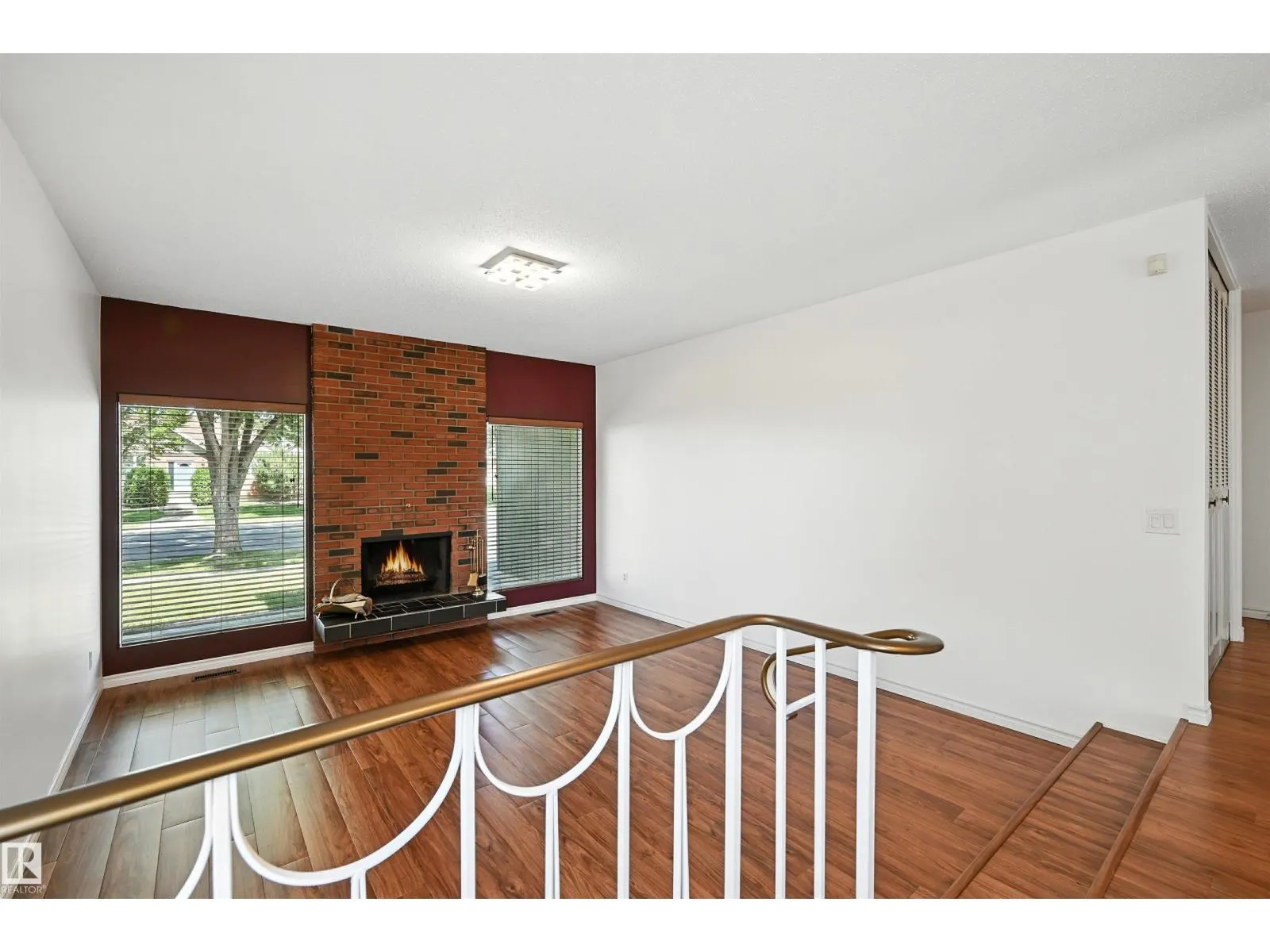 11403 145 AV NW