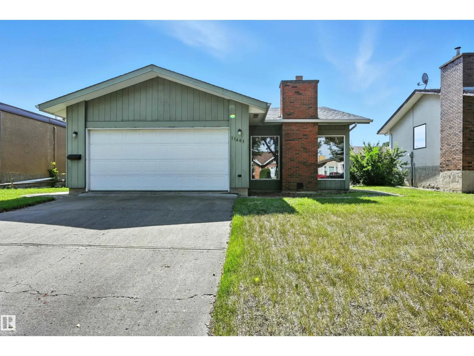 11403 145 AV NW