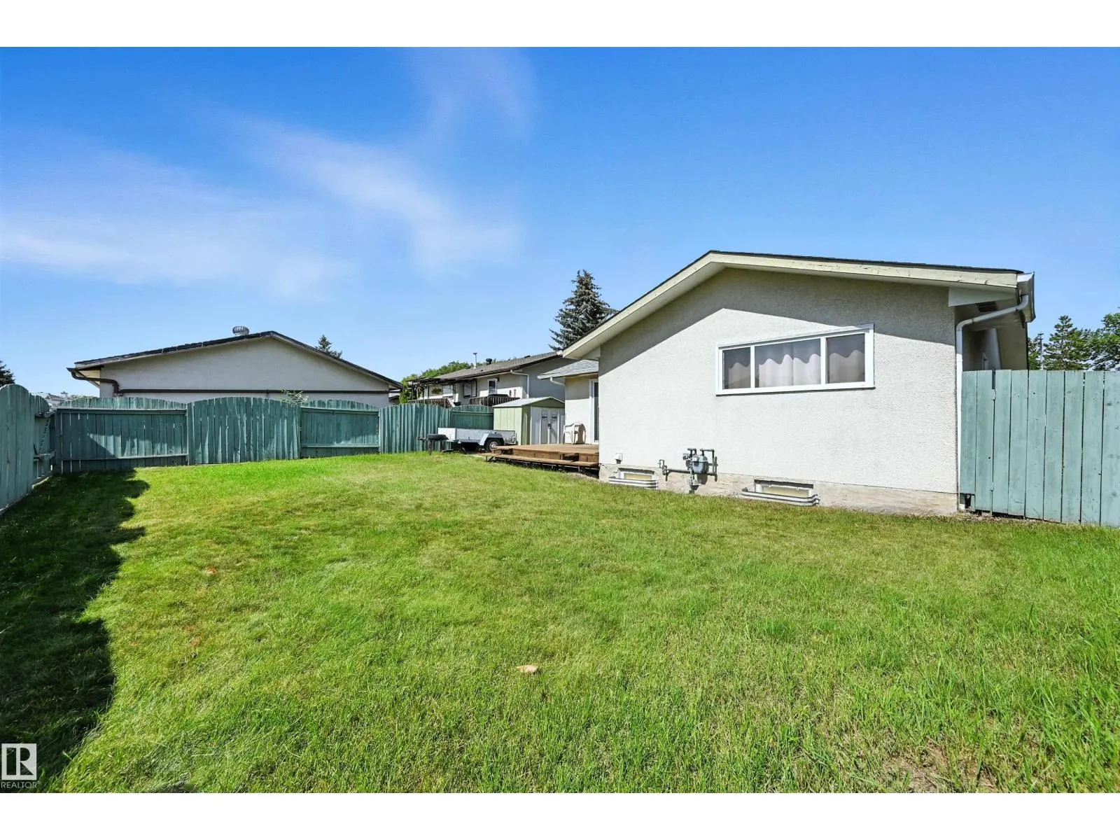11403 145 AV NW